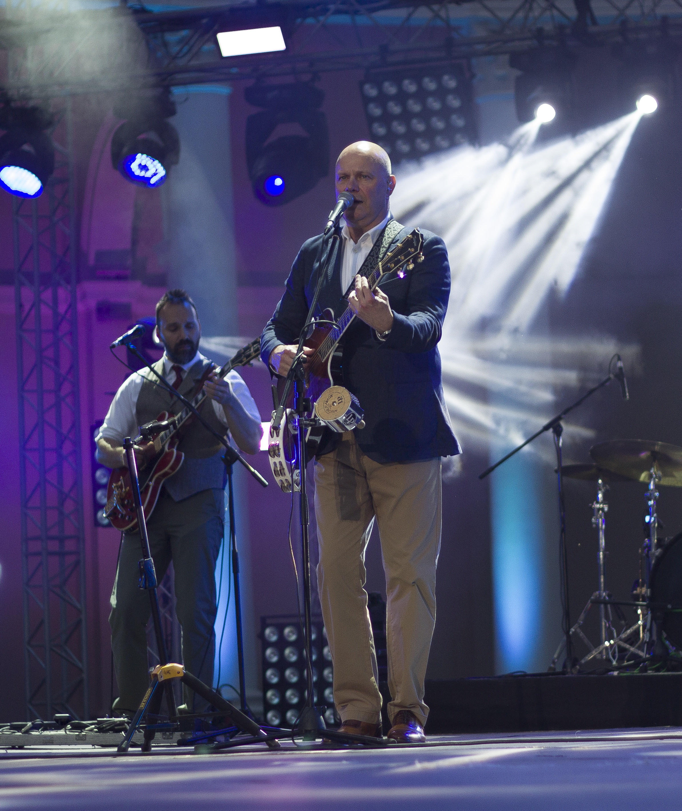 Концерт. Несчастный случай. Обо всём