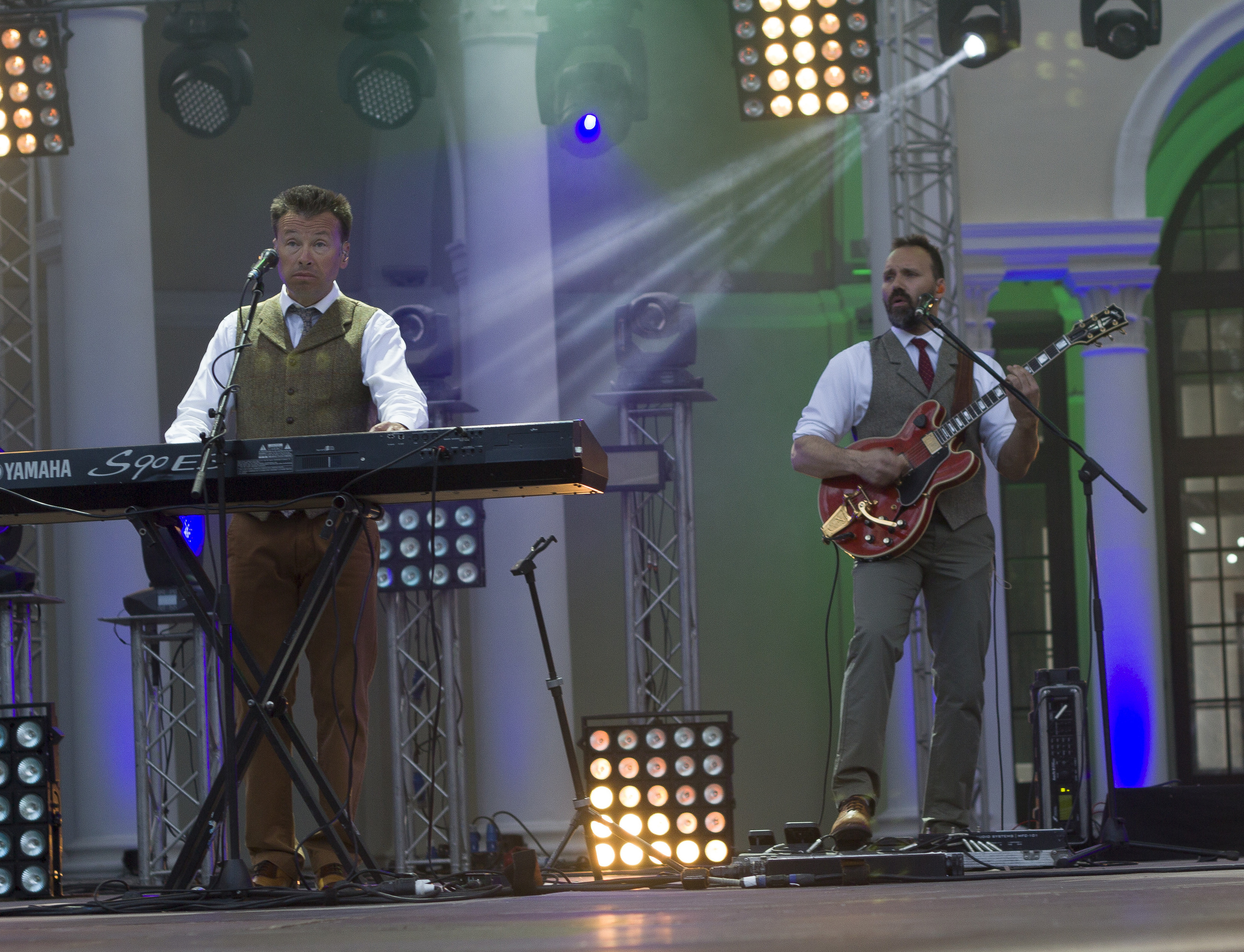 Концерт. Несчастный случай. Обо всём