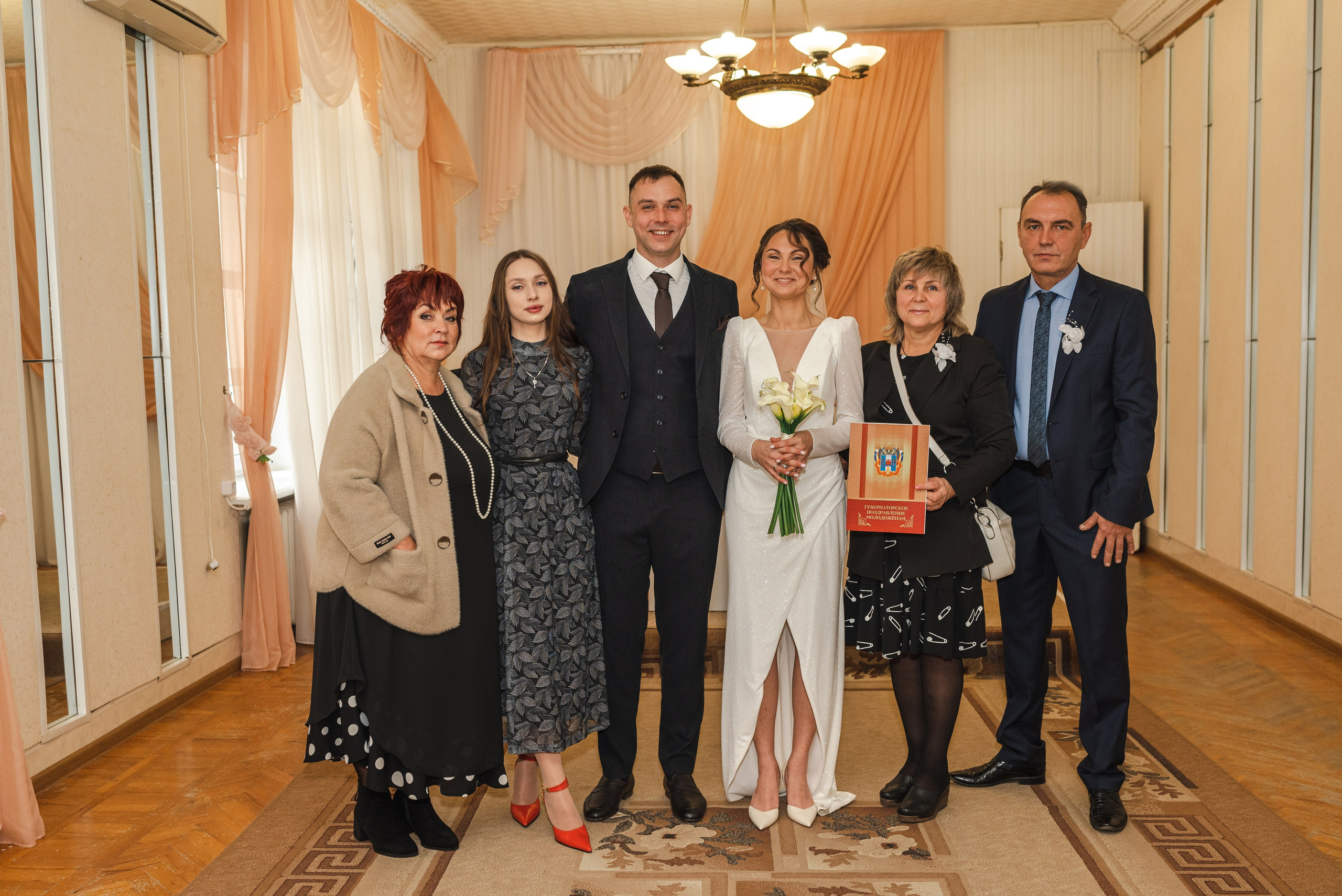 Свадебная фотосессия в Каменске-Шахтинском парке Лога. Фотограф в Каменске-Шахтинском Ольга Сагал