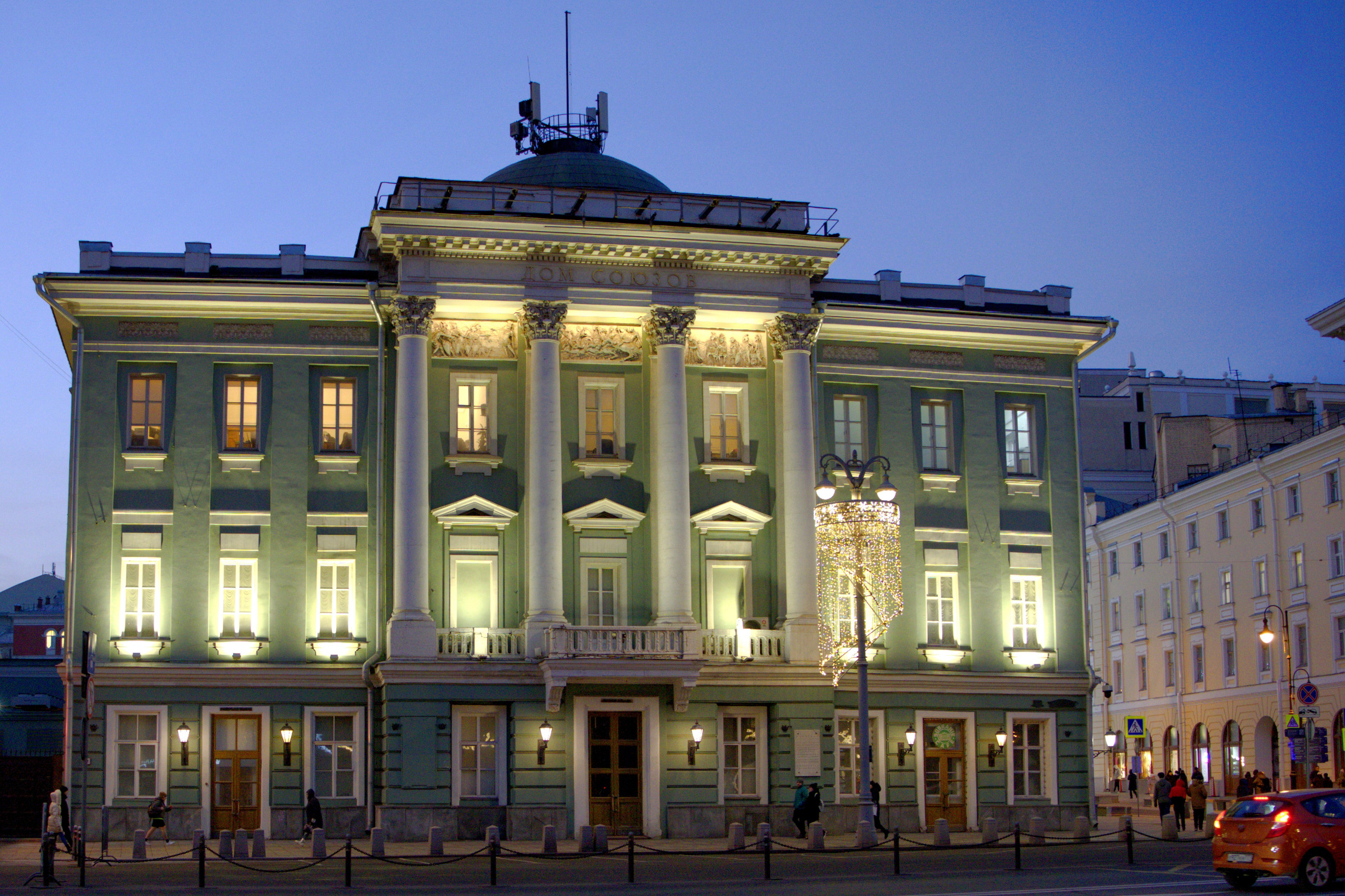 МОЙ ГОРОД. ФОТОГРАФ В МОСКВЕ СТАНИСЛАВ КОБЗЕВ