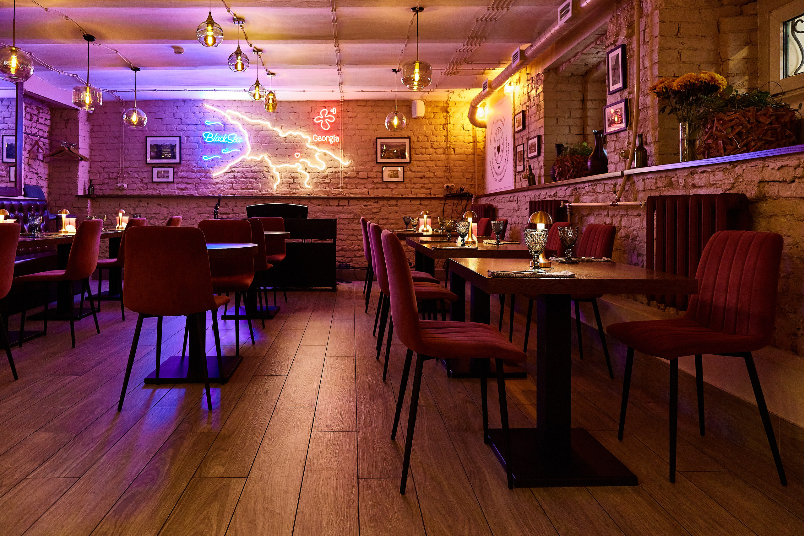 Ресторан ПерезаГрузия на улице Маяковского. Фотограф Анастасия Леонтьева Санкт-Петербург