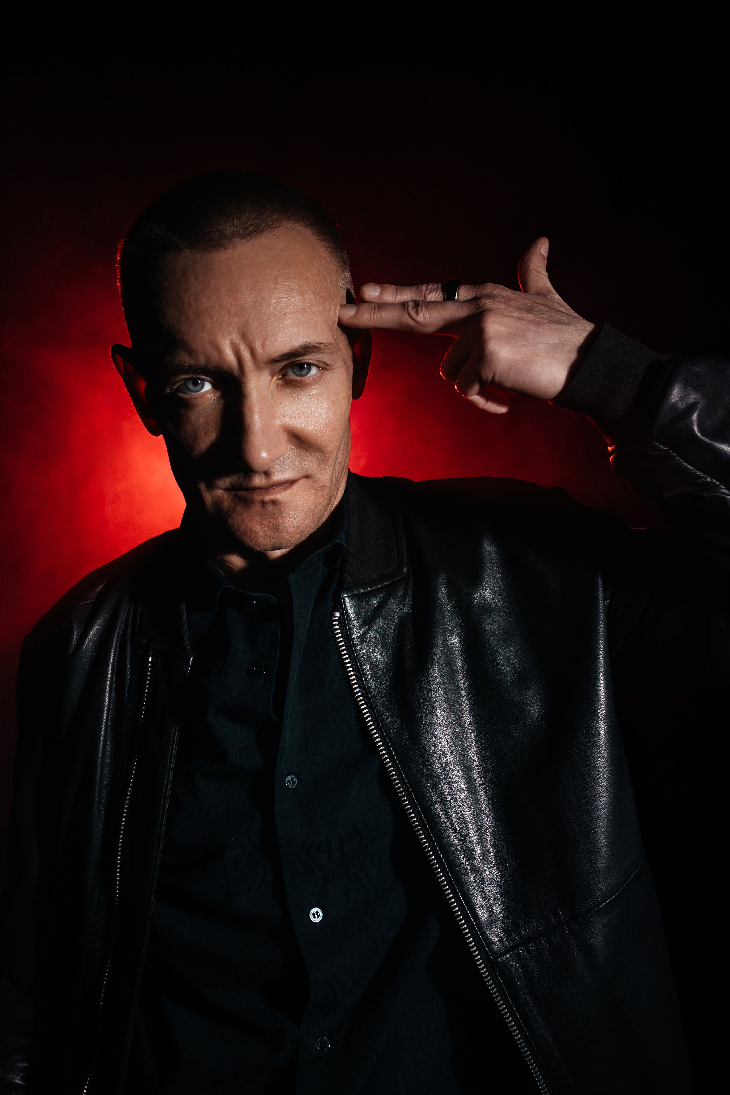 Андрей, съёмка в студии. Фотограф Наталия Федосова, г. Москва. TG и Instagram @nataliya_raw