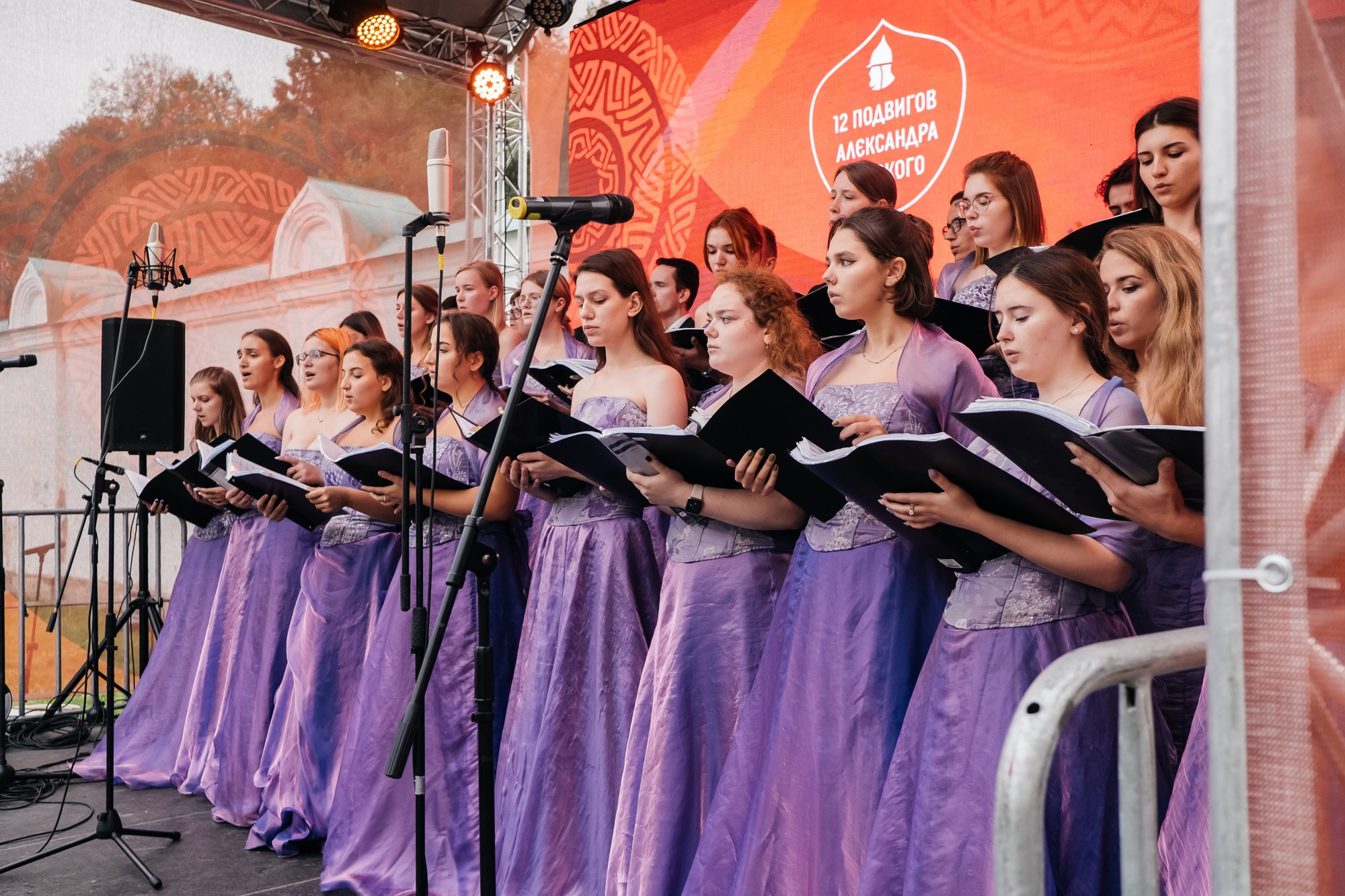 Всероссийский форум «12 подвигов Александра Невского» | Старая Ладога 2021. Репортажный фотограф в Санкт-Петербурге СПБ Алиса Ческидова на ваше мероприятие