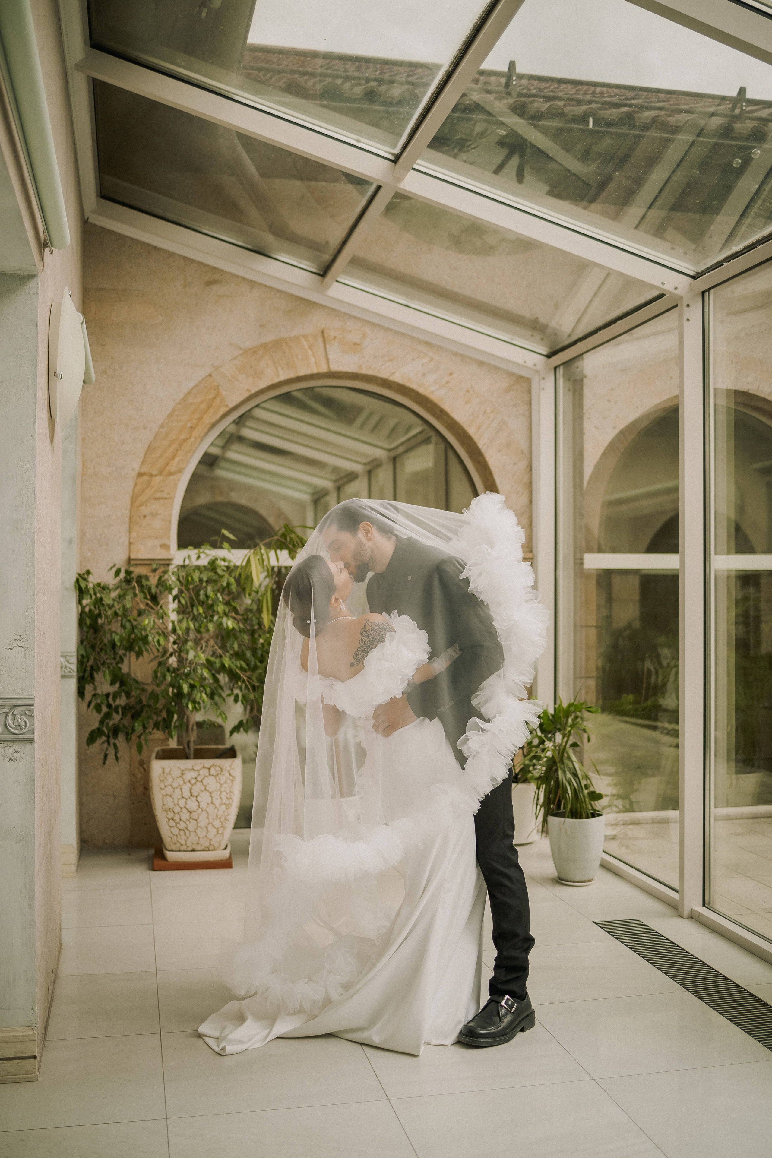 Аль-Барр и Наташа. Невероятная история. Свадебная фотография. Арина Рубах