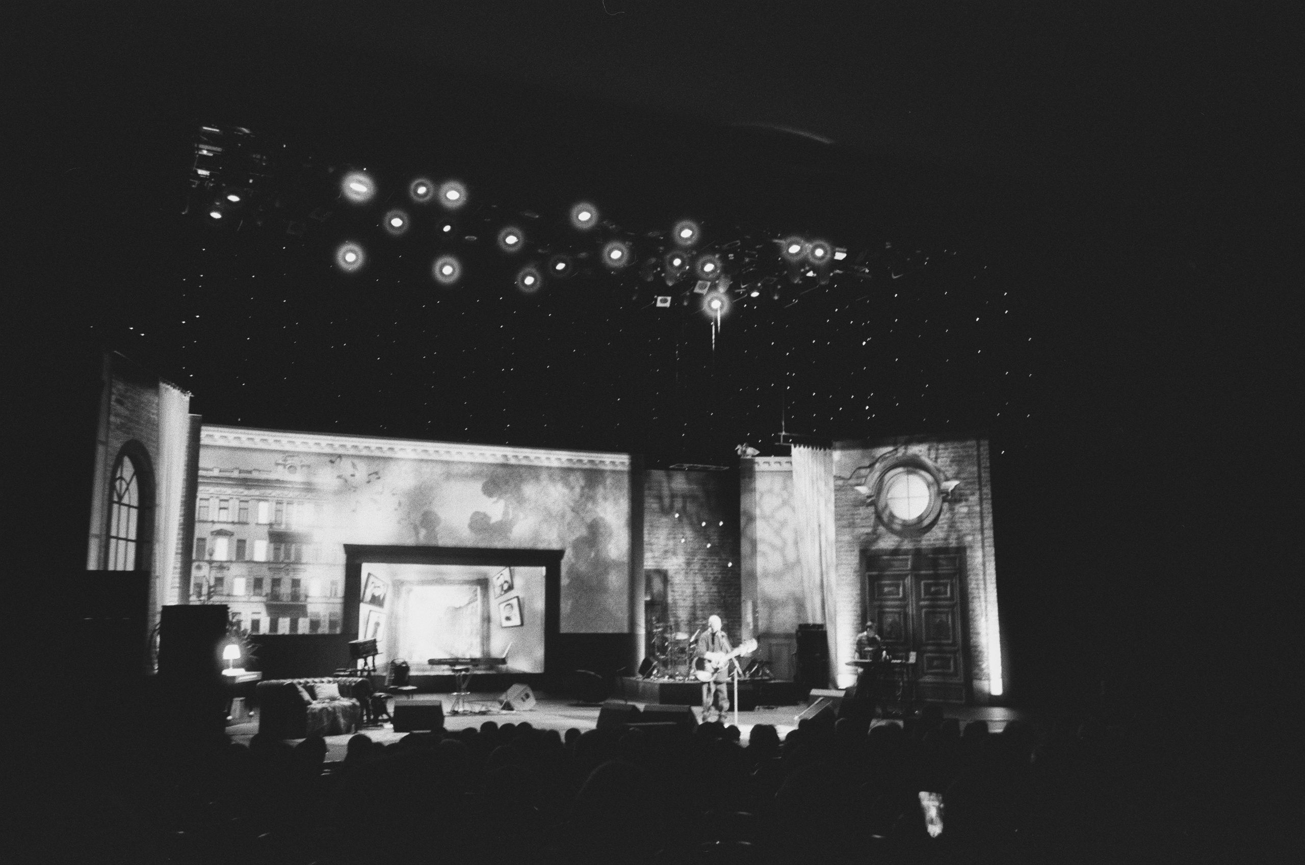 Cosina CX-1 / Fomapan 400 Action / Концерт Розенбаума, Музей Архитектуры