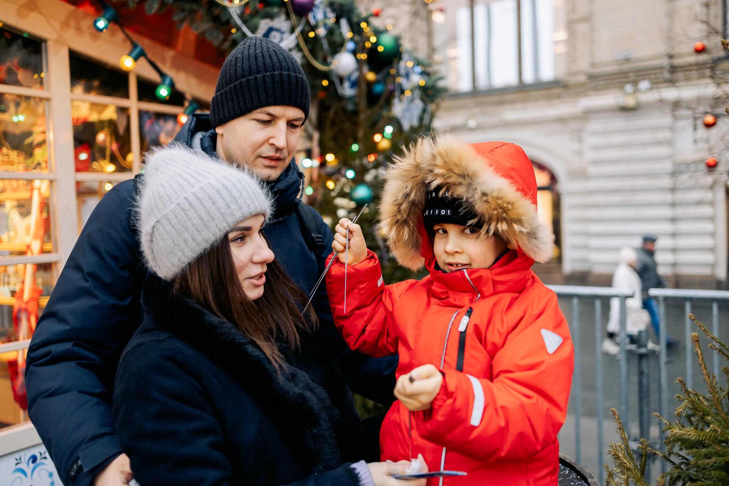 Семейная фотопрогулка у ГУМа. Семейный Фотограф в Москве Евгения Симоненко