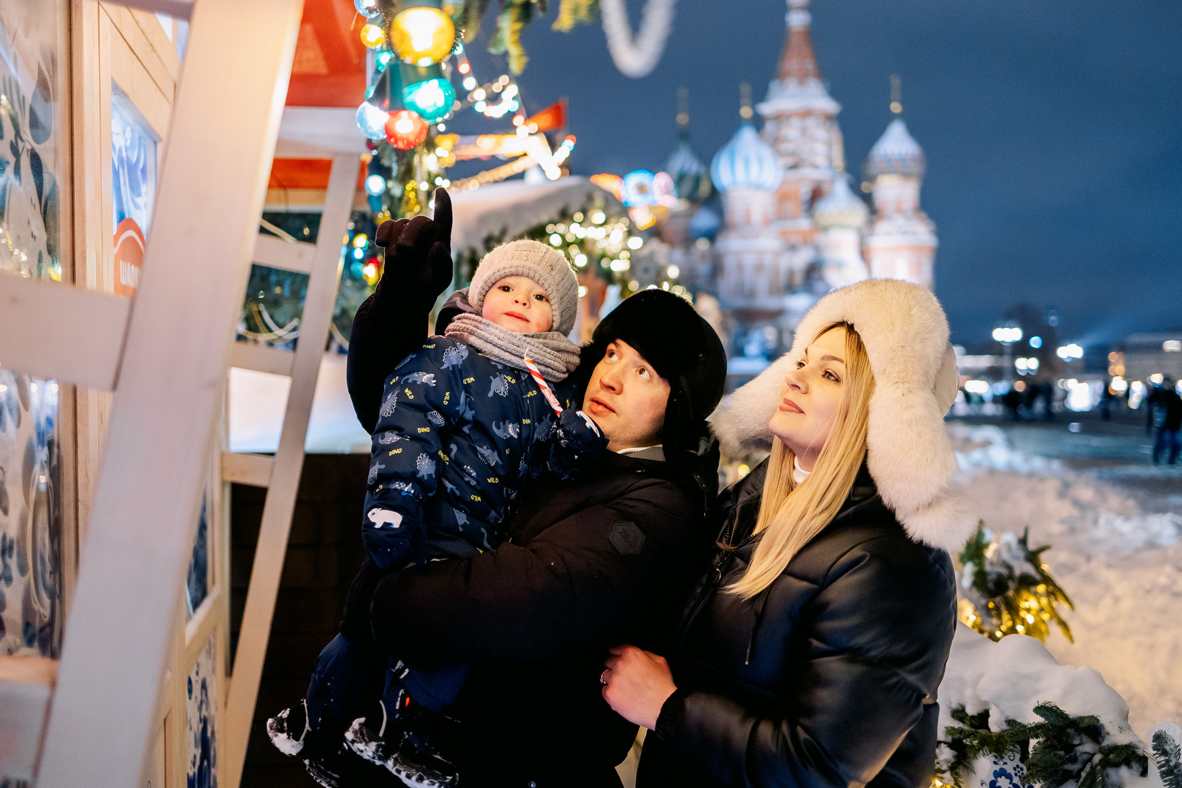 Семейная прогулка на Новогодней Ярмарке. Семейный Фотограф в Москве Евгения Симоненко