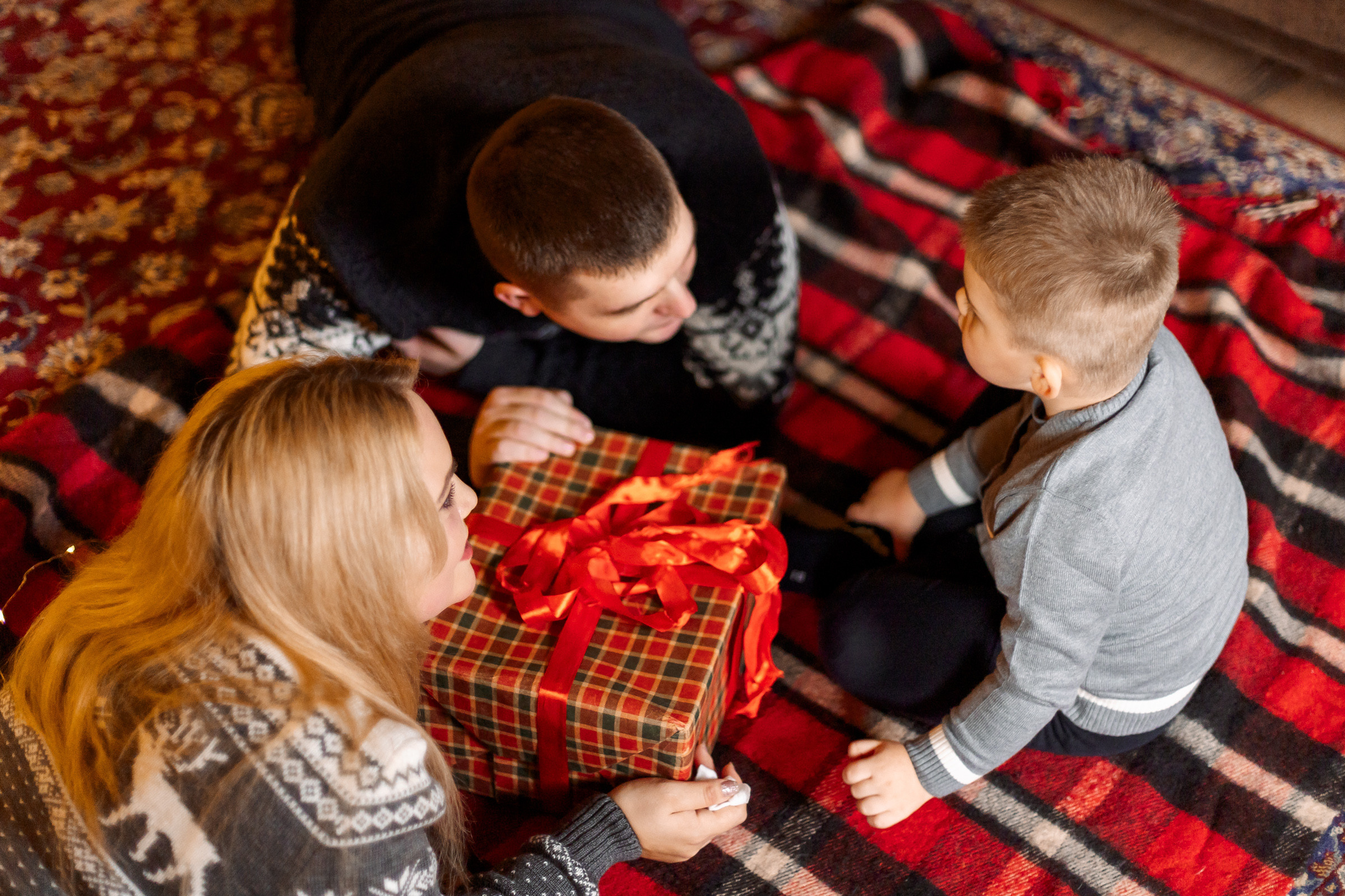 Юля Максим Миша