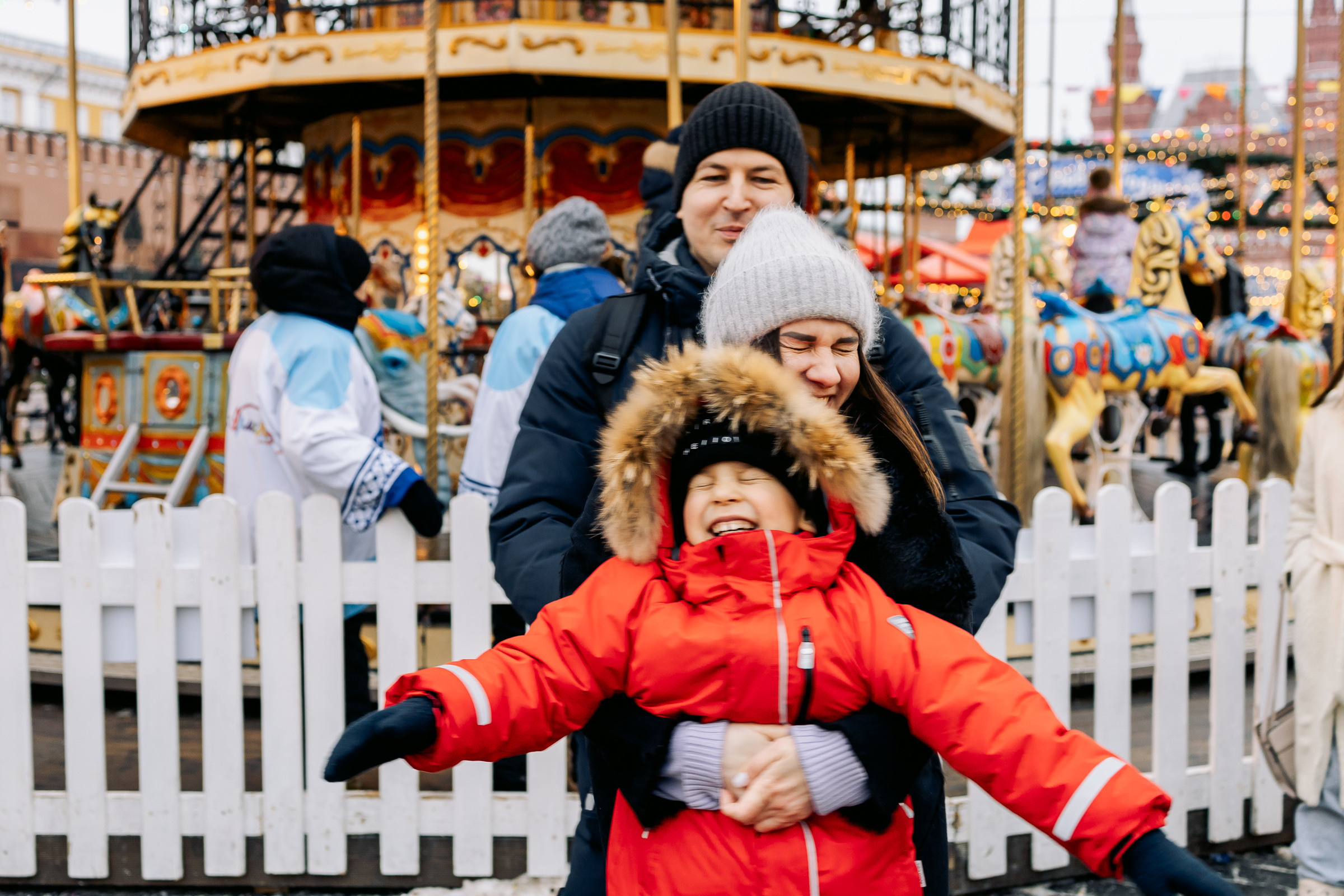 Семейная фотопрогулка у ГУМа. Семейный Фотограф в Москве Евгения Симоненко