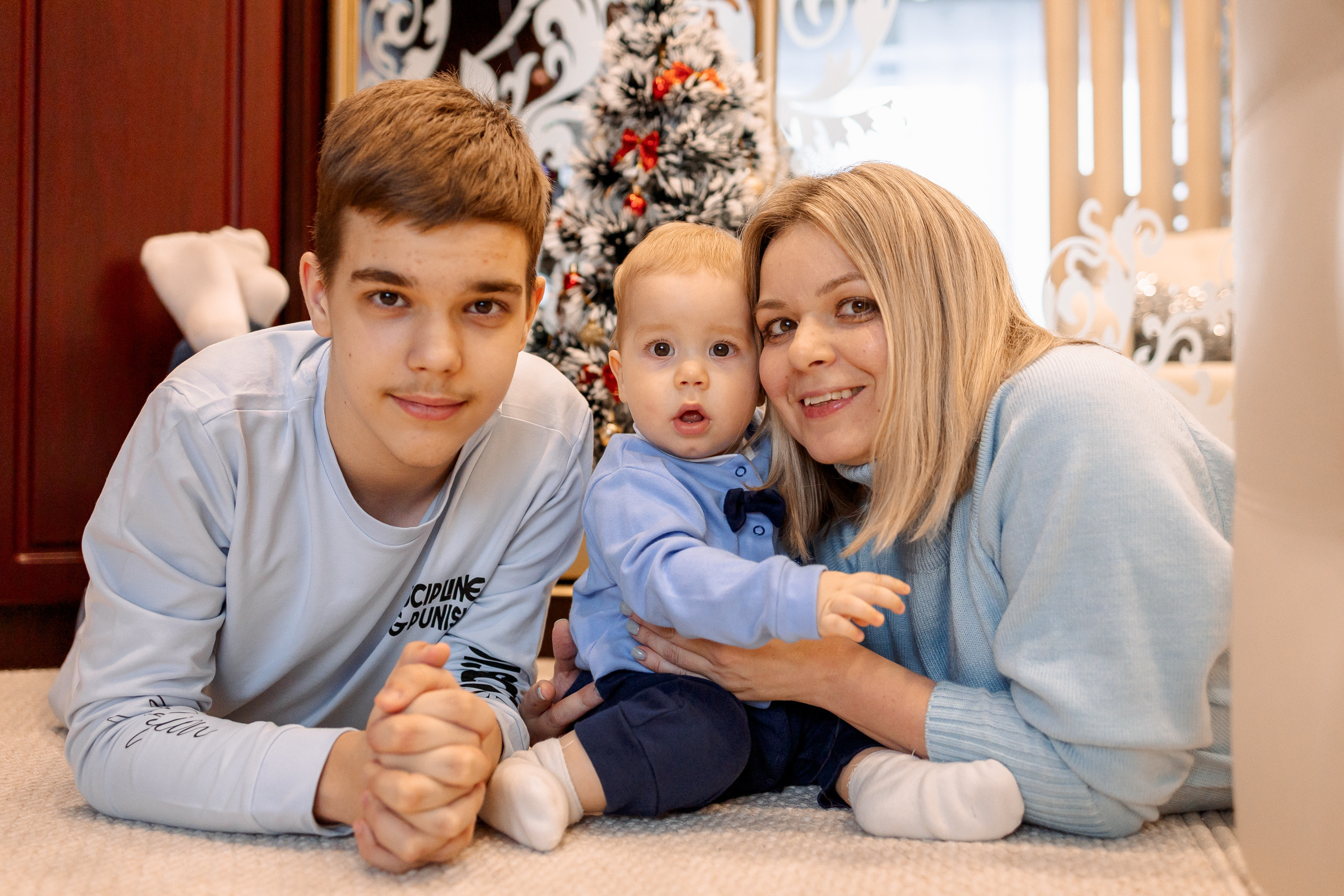 Елена с семьей Новогоднее настроение