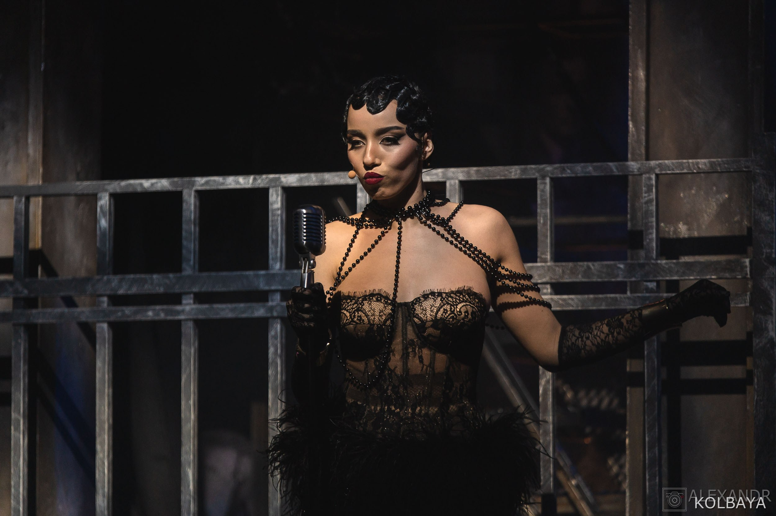 Фотографии со спектакля «Однажды в городе N». Концертный и театральный репортажный фотограф в Москве Александр Колбая