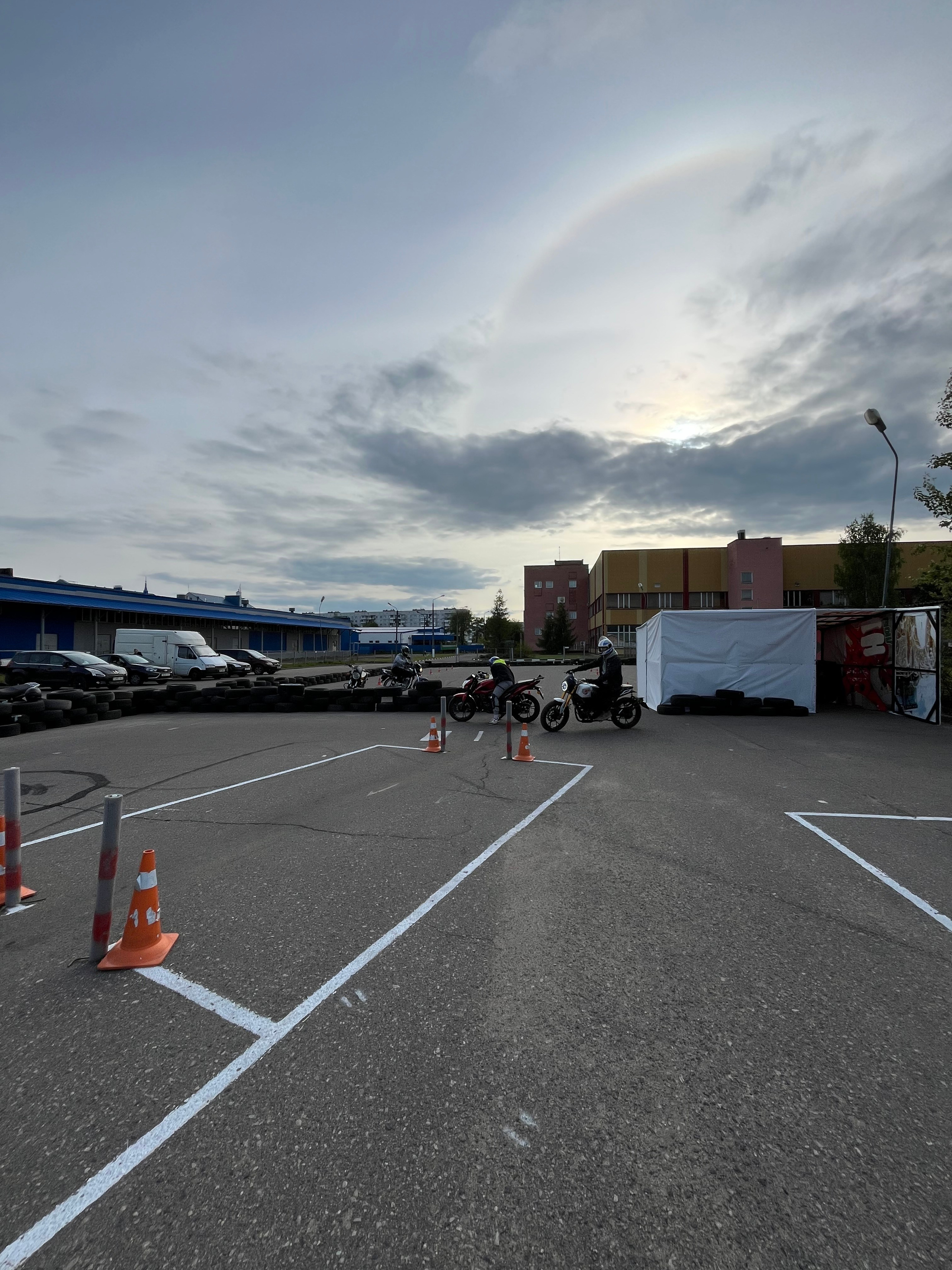 ТРЕНИРОВКИ. МОТОШКОЛА в городе Витебске. Обучение категории А и А1