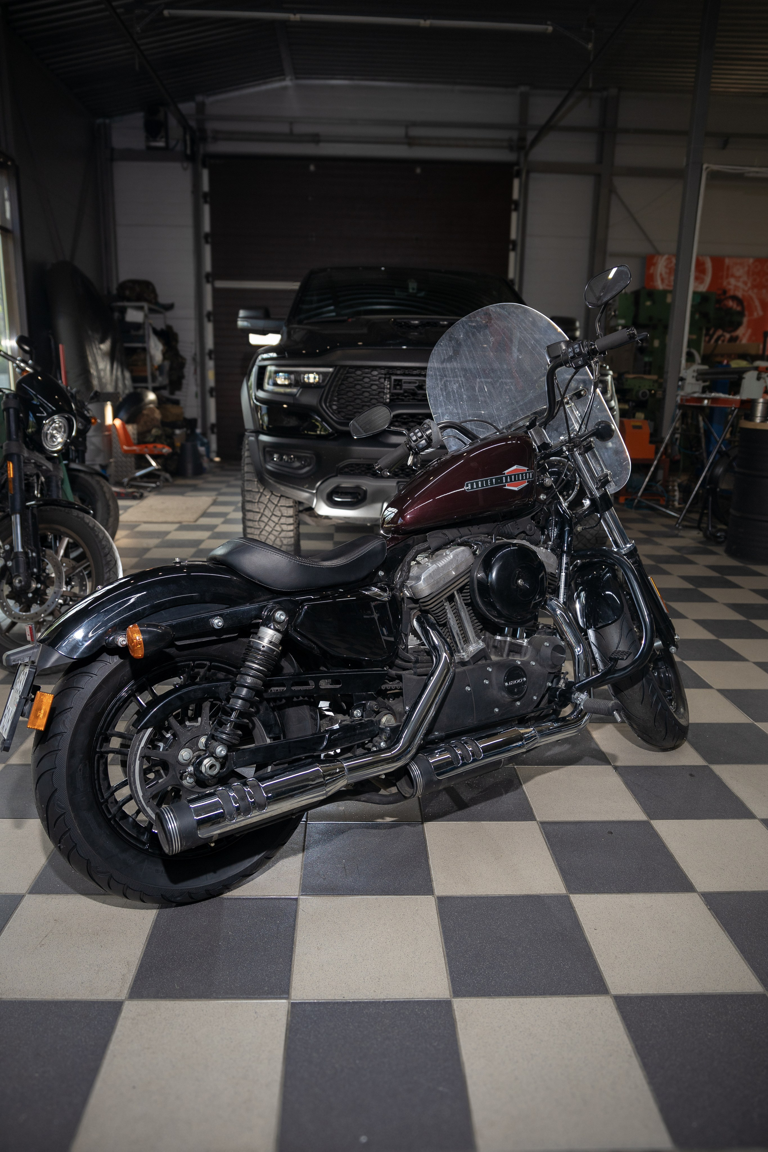 HD Sportster 48. ......