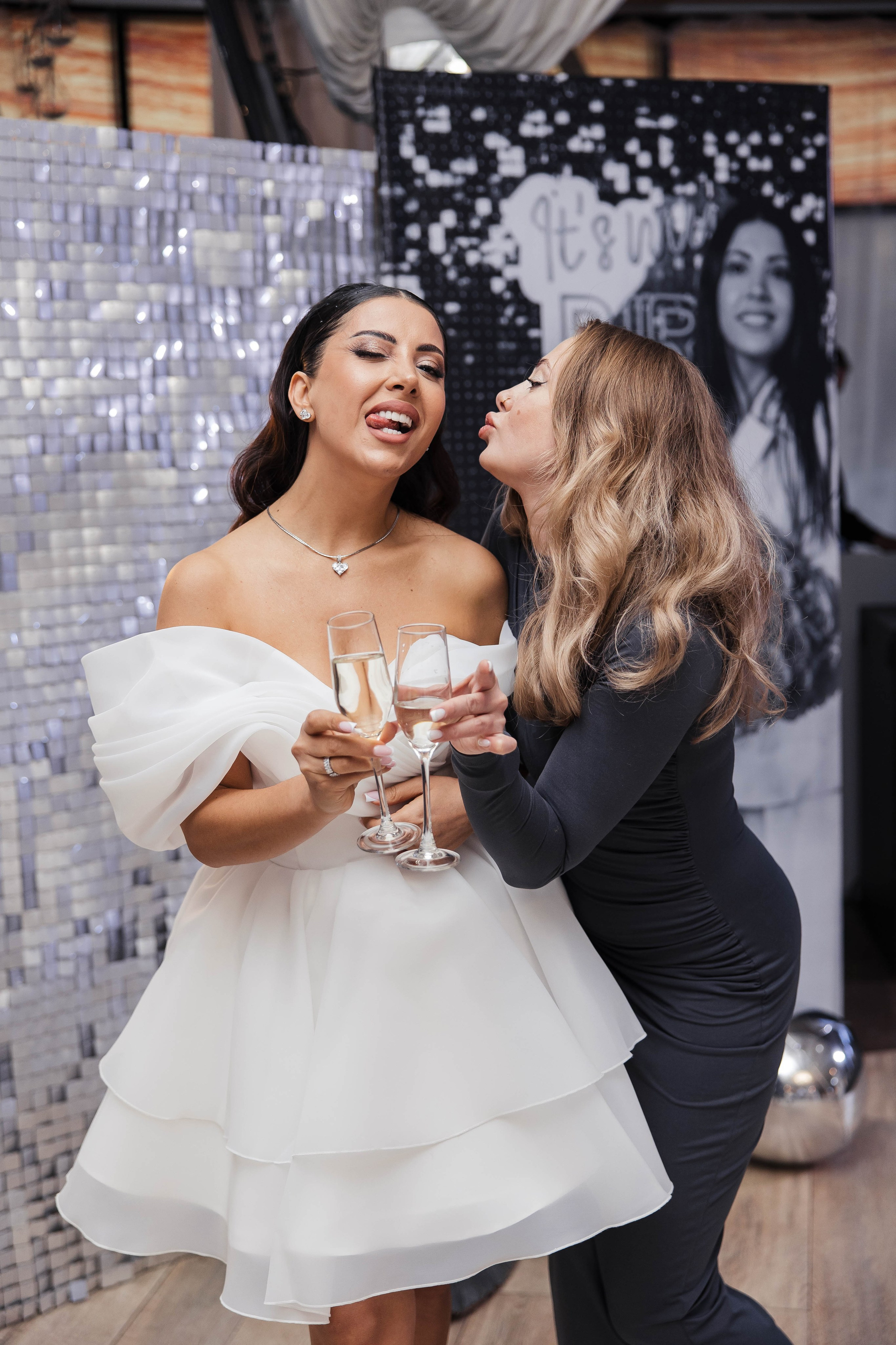 День Рождения Крис. Главная