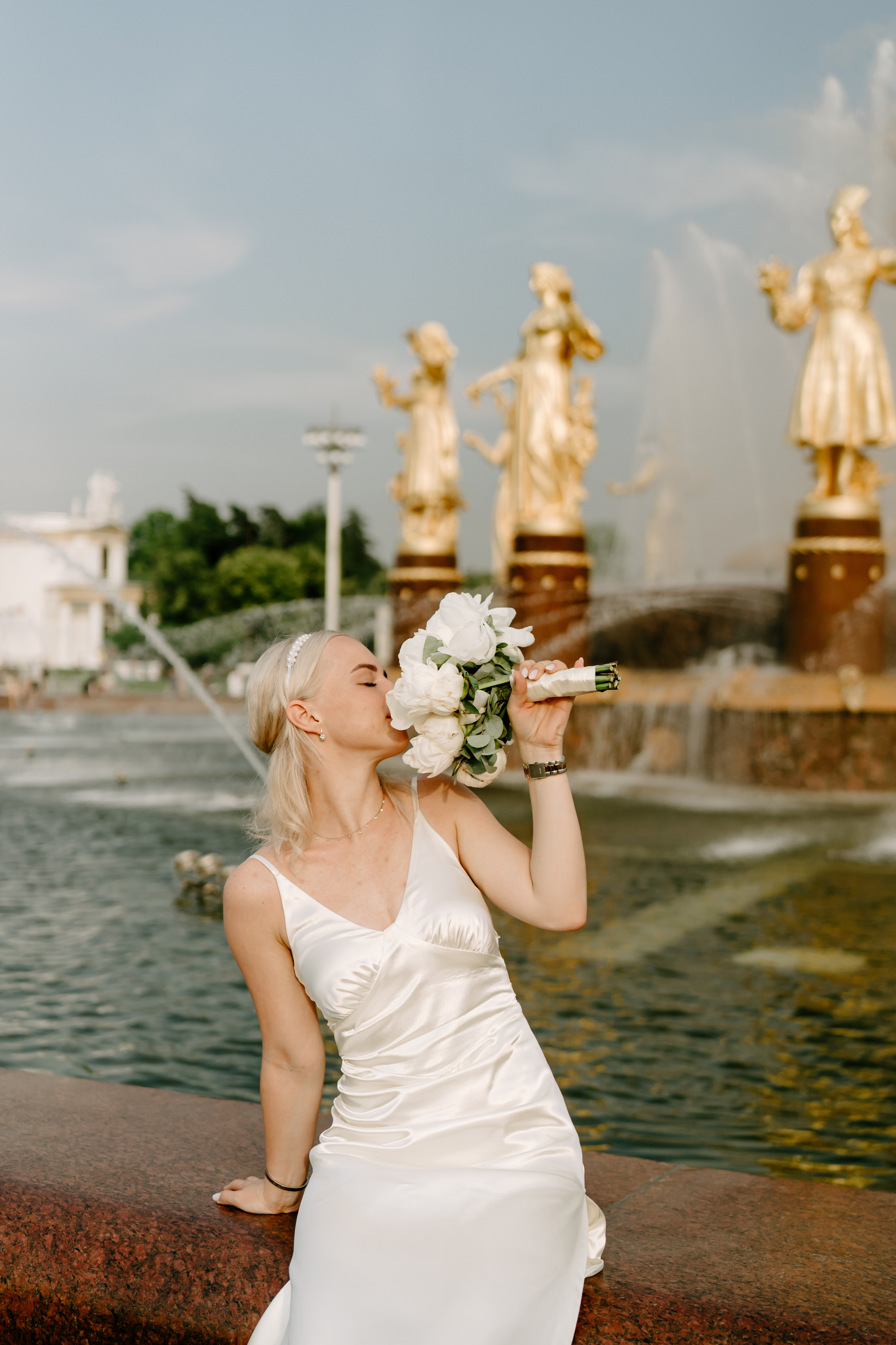 Саша и Ксения. Москва. ВДНХ. Ангелина Корф свадебный и семейный фотограф Коломна, Москва, Санкт-Пет