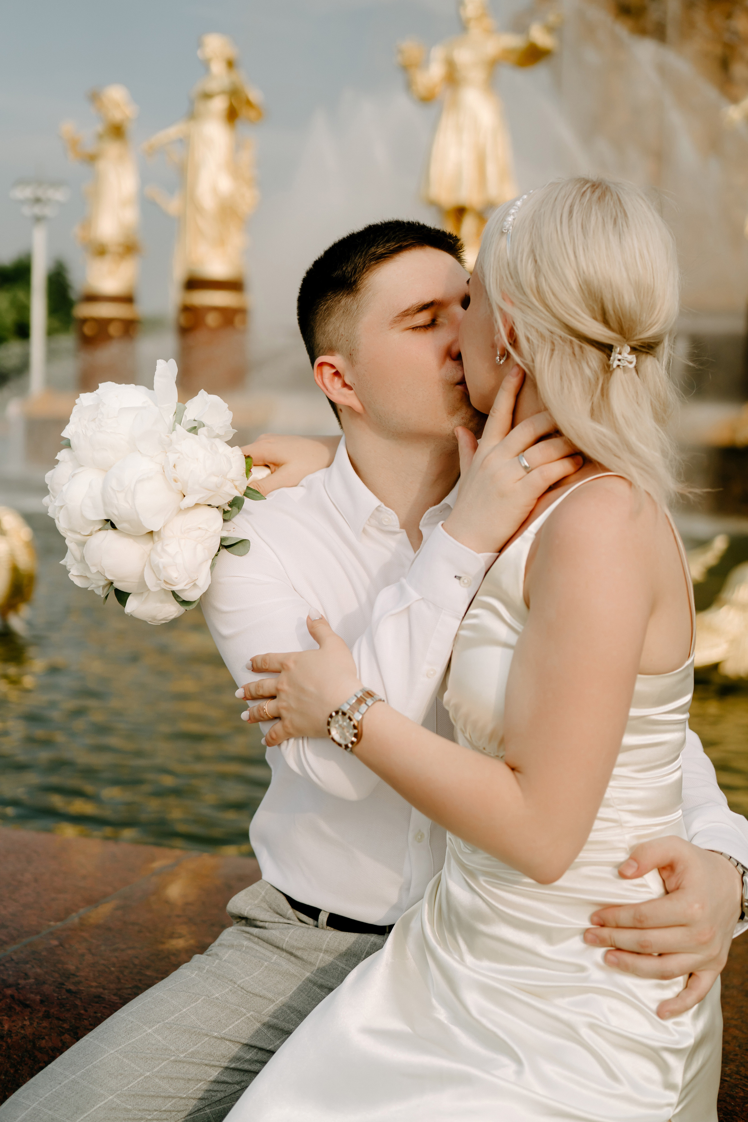 Саша и Ксения. Москва. ВДНХ. Ангелина Корф свадебный и семейный фотограф Коломна, Москва, Санкт-Пет