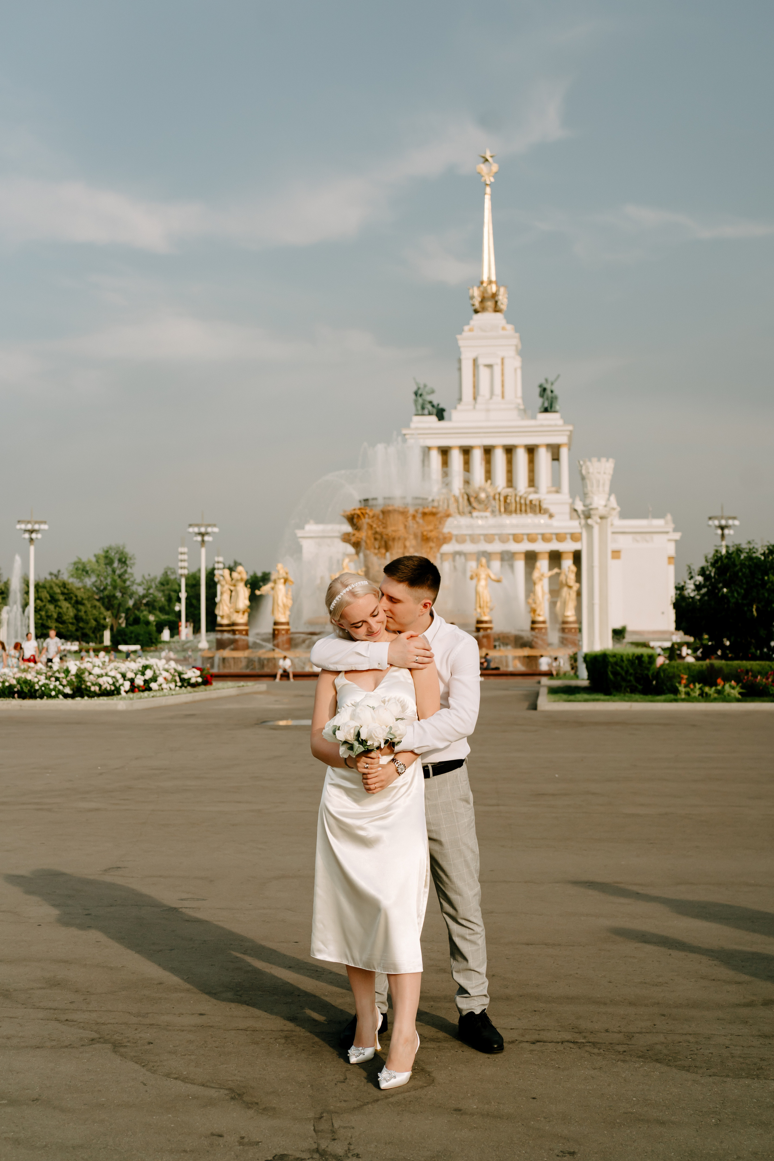 Саша и Ксения. Москва. ВДНХ. Ангелина Корф свадебный и семейный фотограф Коломна, Москва, Санкт-Пет