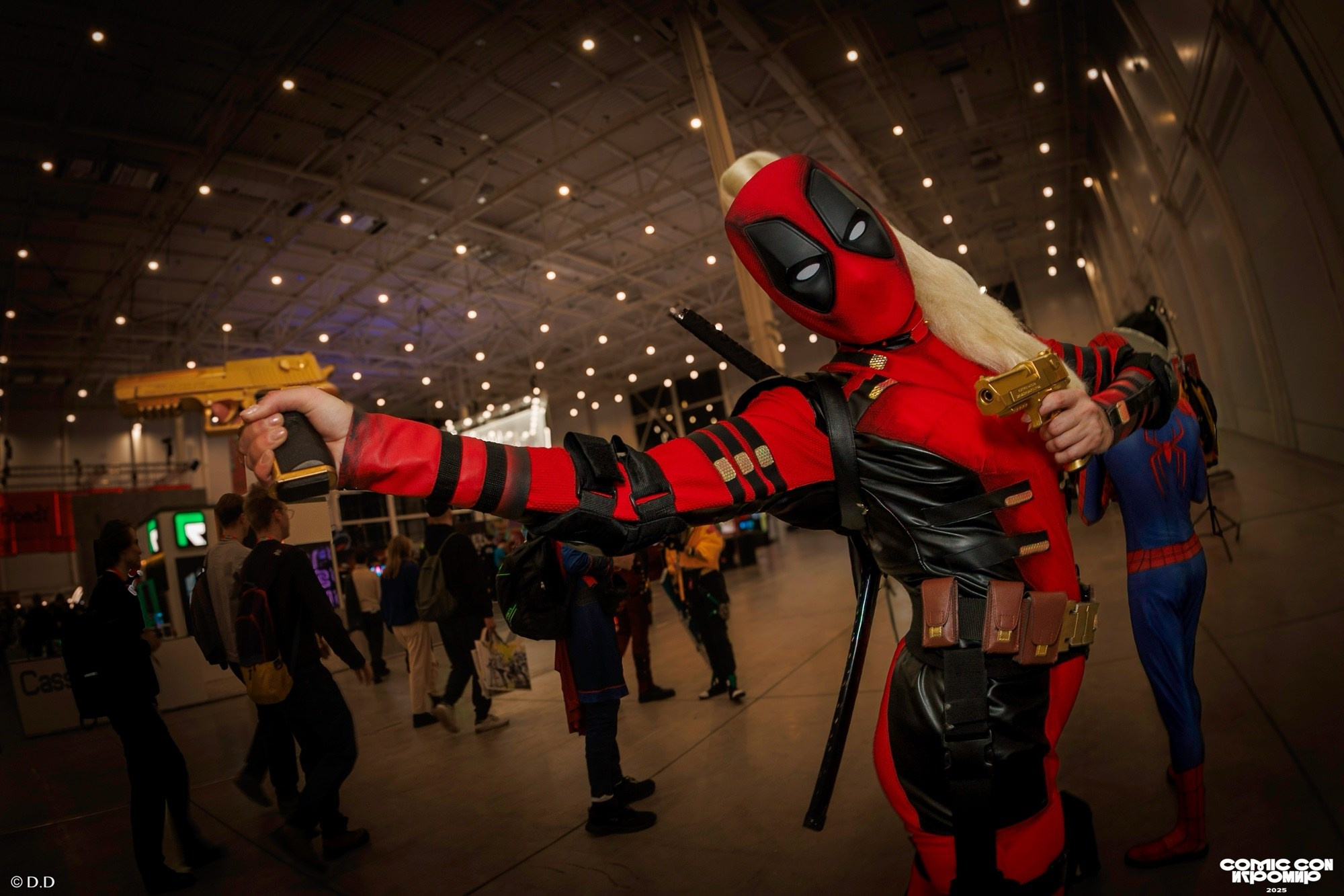 Comic Con Игромир 2025. Различные мероприятия и просто фотографии людей