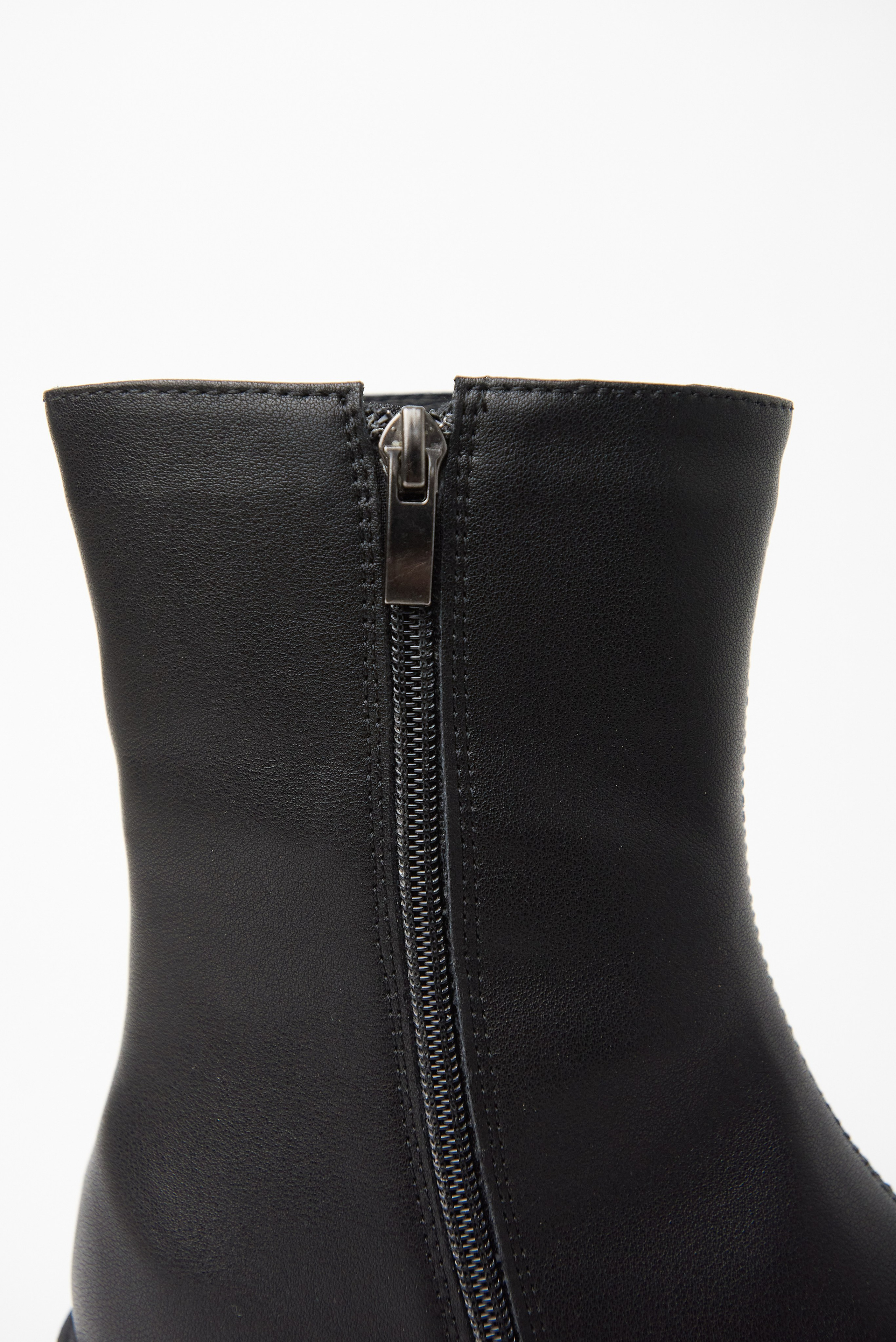 Босоногие сапоги. Продакшен г. Москва Генерация и съемки