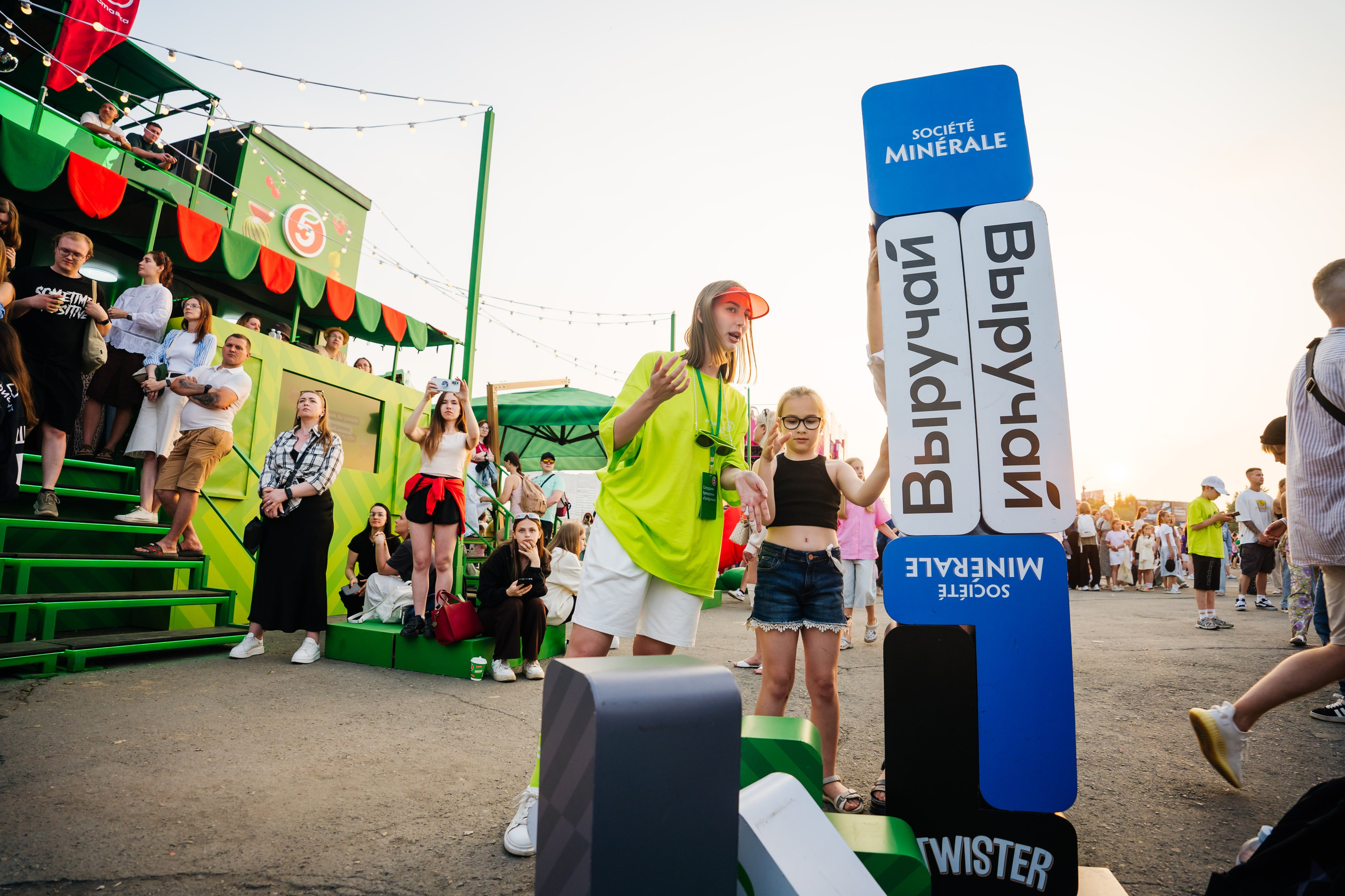 Пятерочка на VK фесте. Видеограф и Фотограф в Челябинске Ксения и Владимир Рюмины