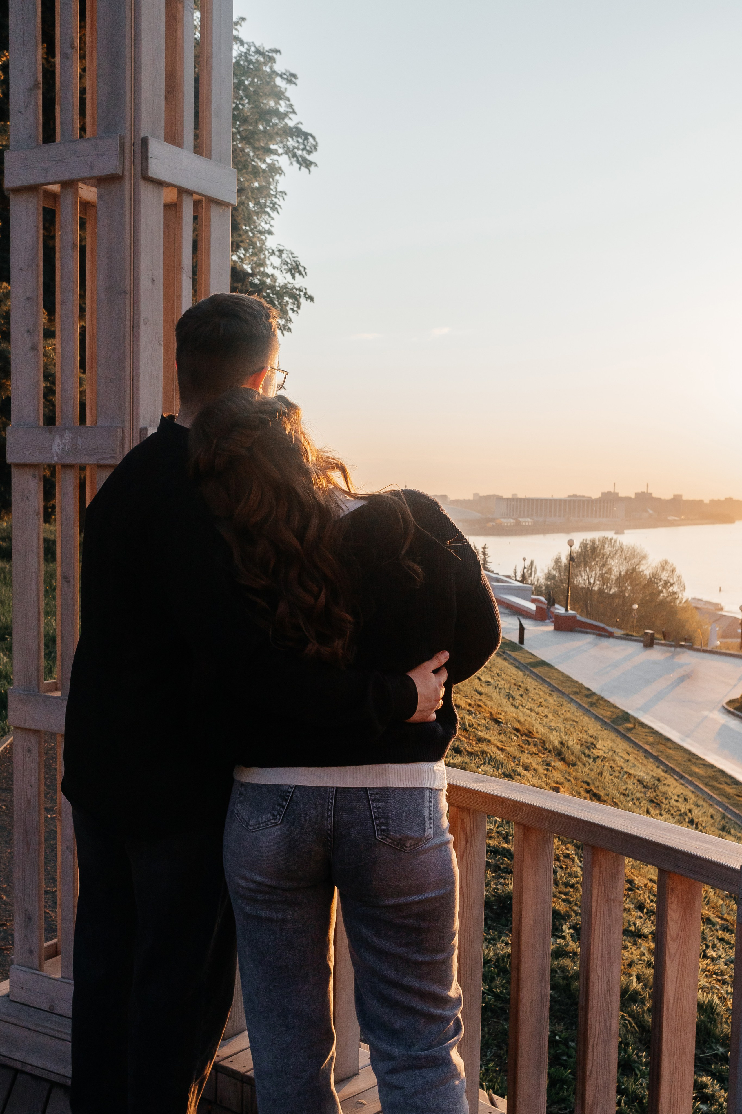 Предсвадебная love story в Александровском саду в Нижнем Новгороде | городская фотосессия. Свадебный фотограф и фотограф Love-Store в Нижнем Новгороде Анастасия