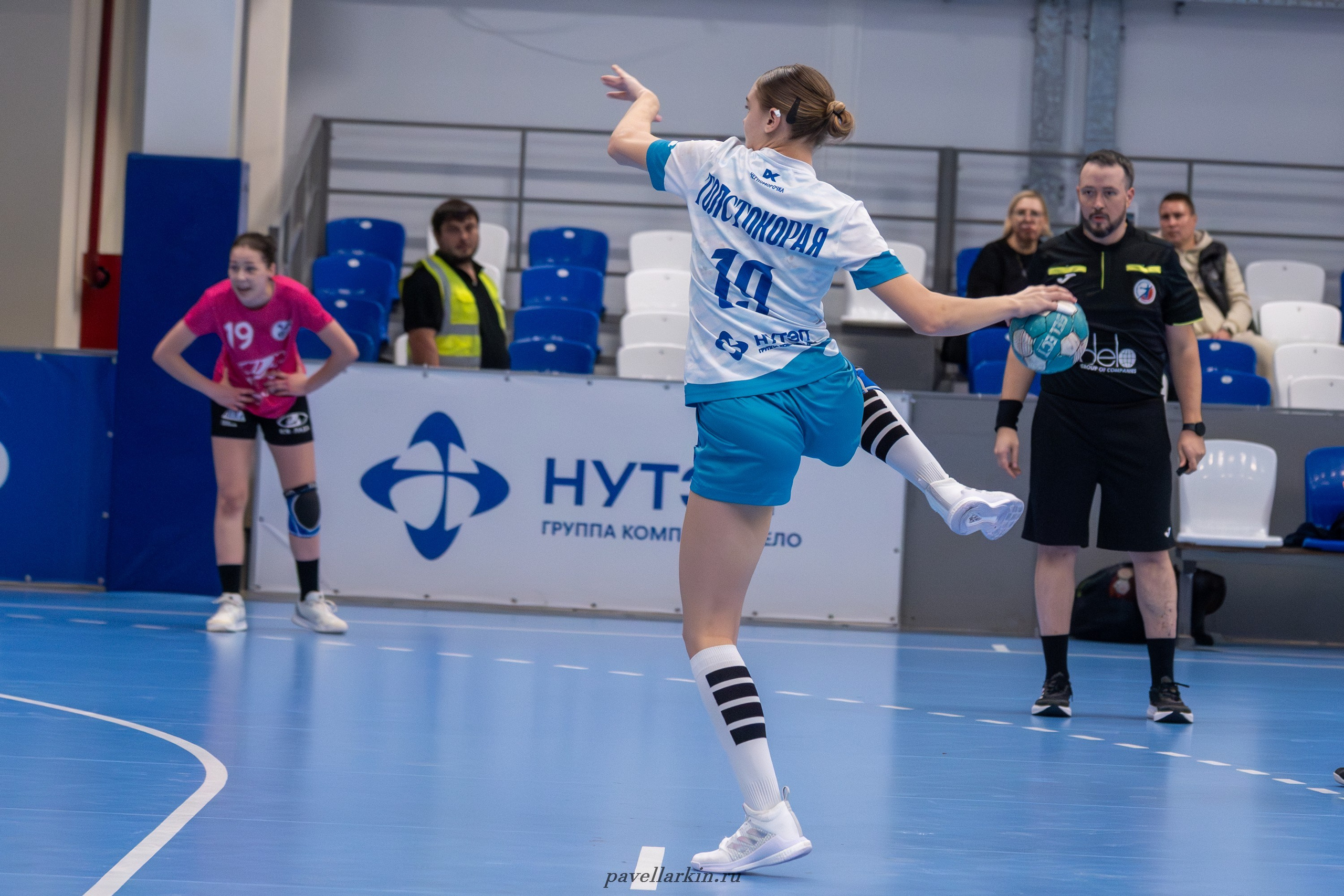 Гандбол. Черноморочка-2 — Университет-2. Спортивный фотограф, фотожурналист Павел Ларькин