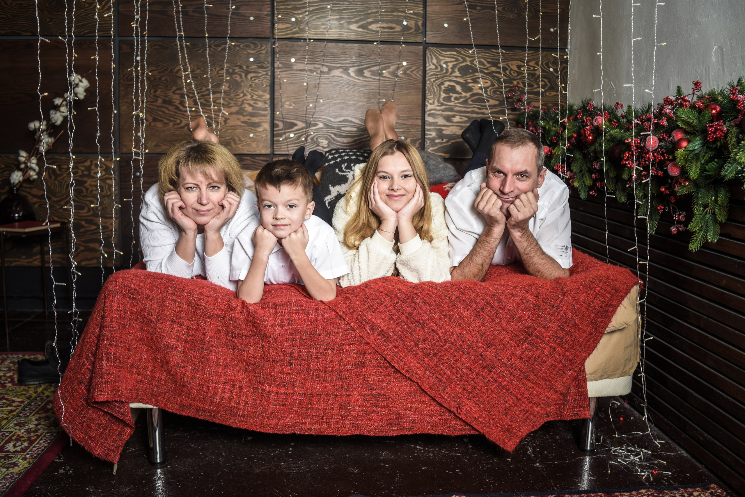 Новогодняя креативная фотосессия. Занимаюсь профессиональной фотографией и живу рядом с Байкалом. Работаю в разных жанрах