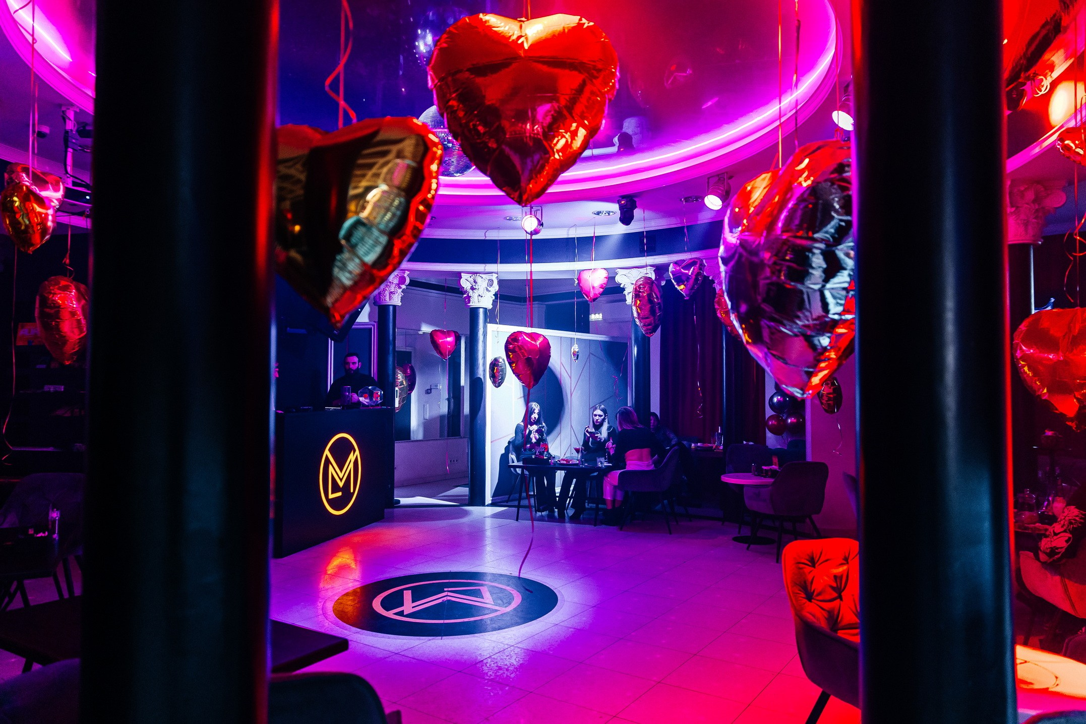 День Влюблённых в лаунж-баре Major 2024. Свадебный, семейный и детский фотограф в Калининграде Елена Кравцова