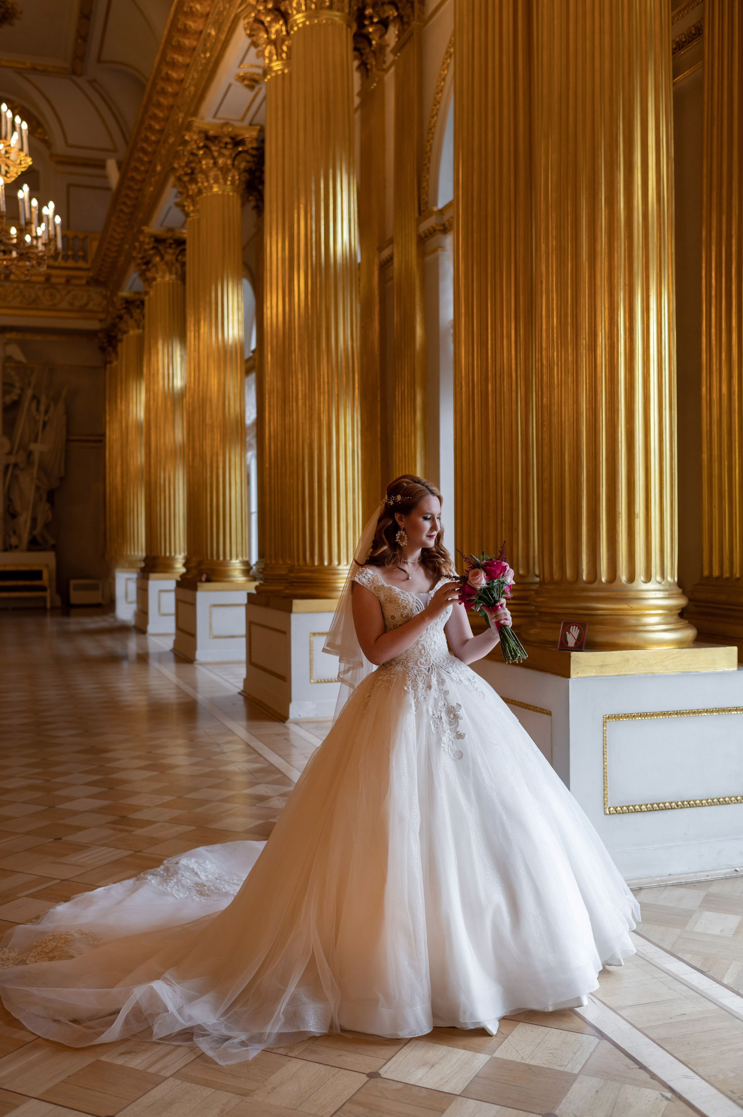 Екатерина и Алексей (свадебная фотосессия в Эрмитаже и Первом Дворце Бракосочетания на Английской набережной 28). Портретный, семейный и свадебный фотограф в Санкт-Петербурге и в Пушкине Ширяев Денис