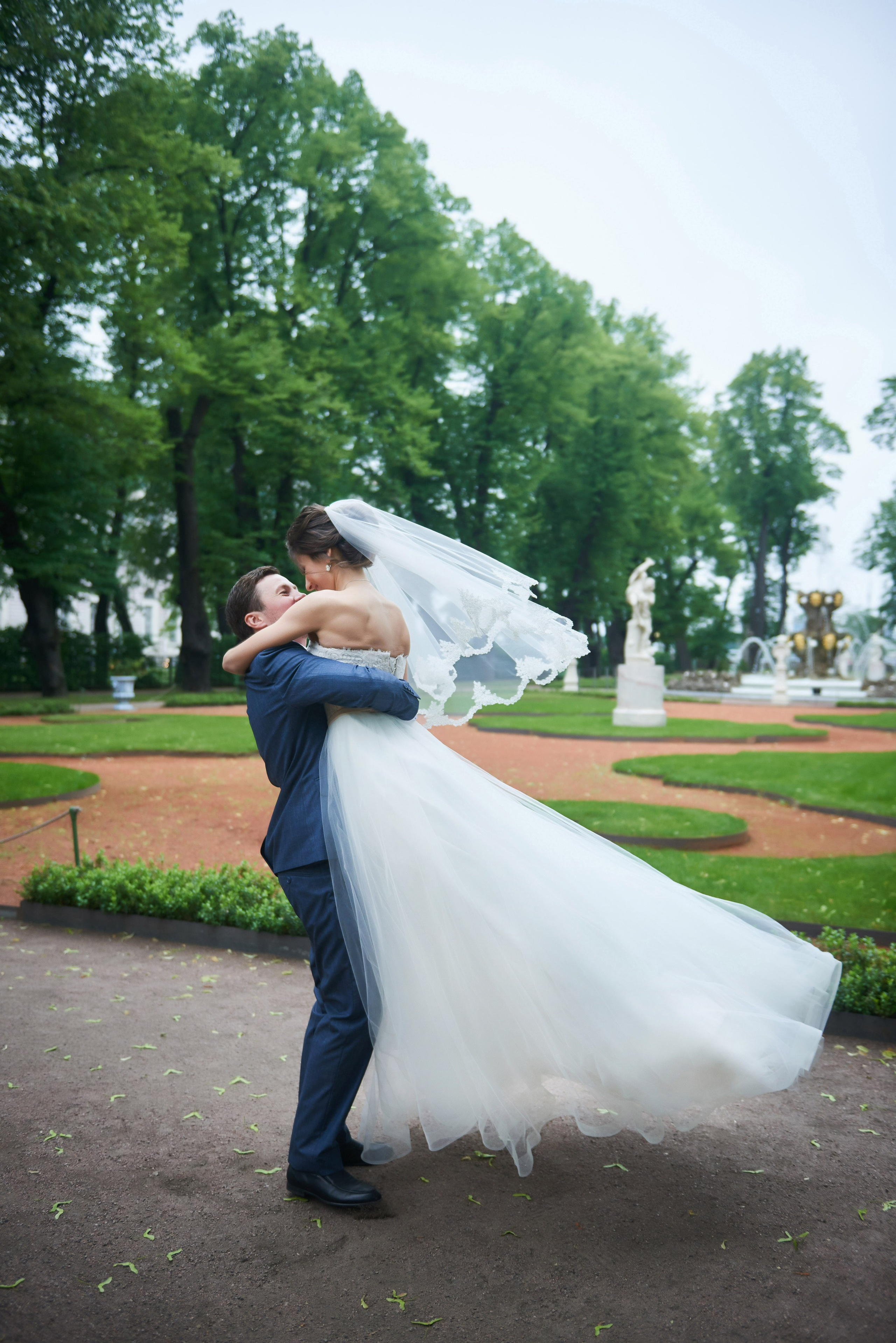 Валерия и Андрей (свадебная фотосессия в Летнем саду). Портретный, семейный и свадебный фотограф в Санкт-Петербурге и в Пушкине Ширяев Денис