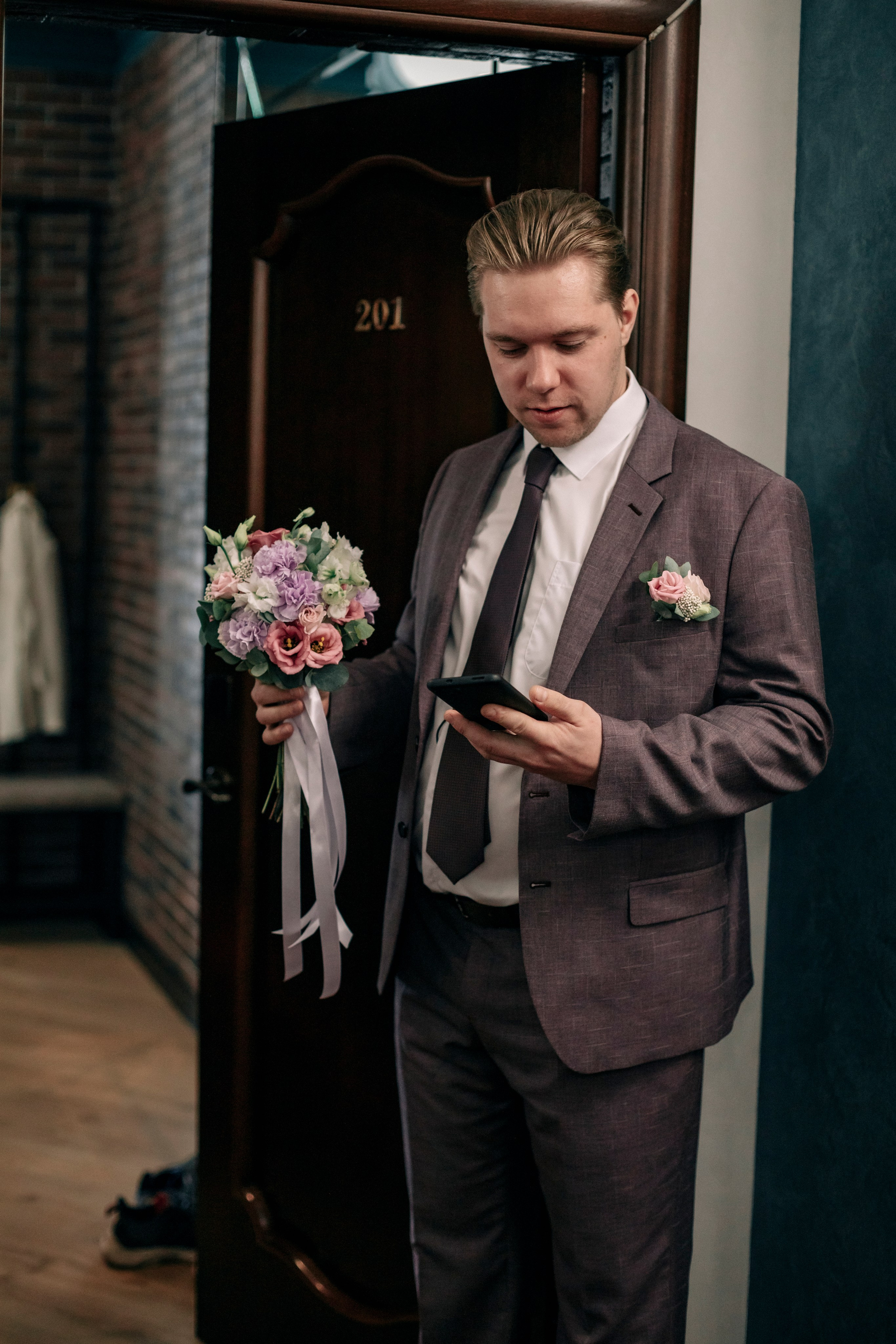 Николай & Кристина. Свадебный и портретный фотограф в Омске Антон Карев