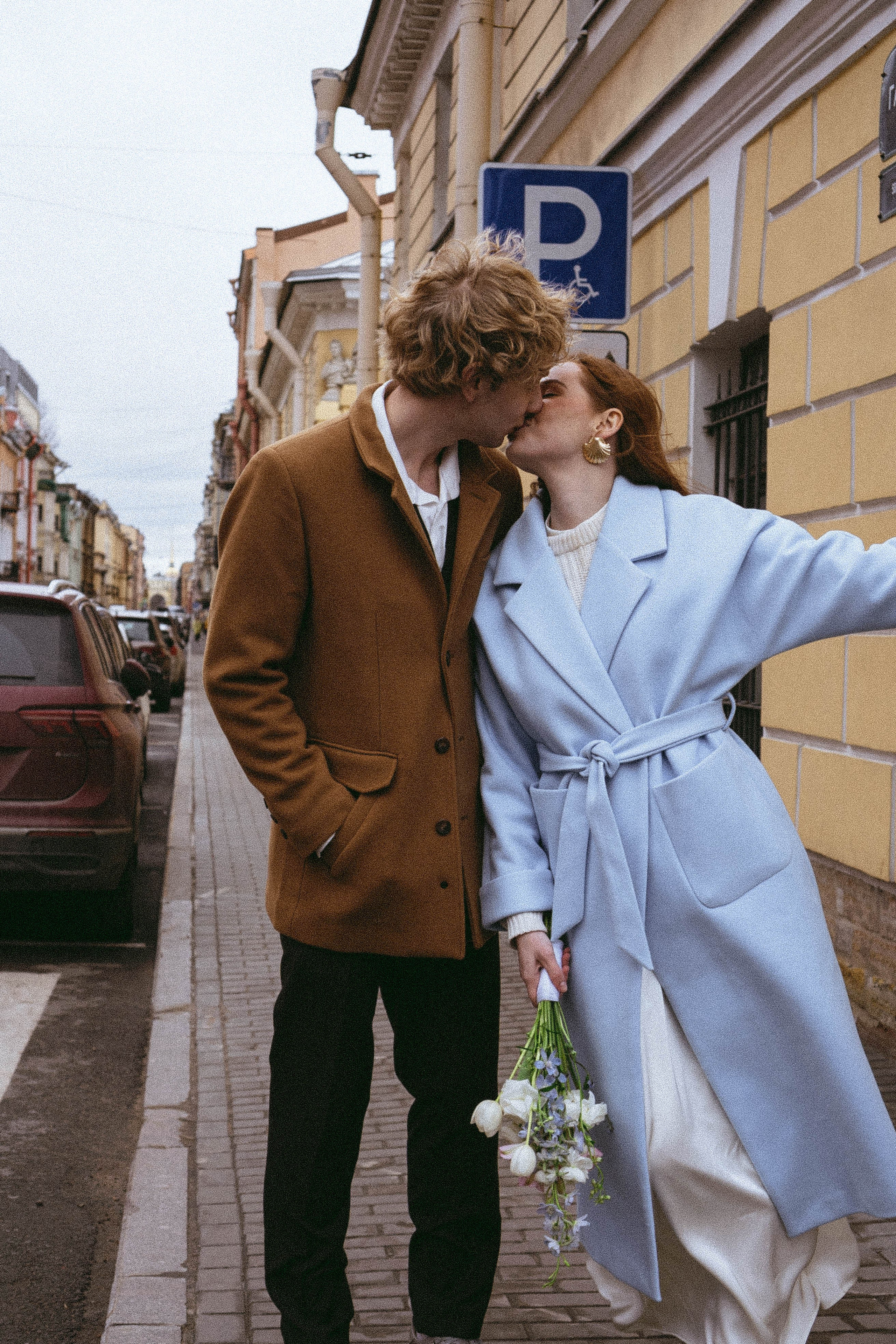 СВАДЕБНАЯ СЬЕМКА В ОТЕЛЕ. СБОРЫ ЖЕНИХА И НЕВЕСТЫ И ТАКЖЕ ТОР И ПОДГОТОВКА К ПРОГУЛКЕ И ПРОГУЛКА ПО ПЕТРОГРАДКЕ. Профессиональный фотограф, Санкт-Петербург — Виктория Богомолова