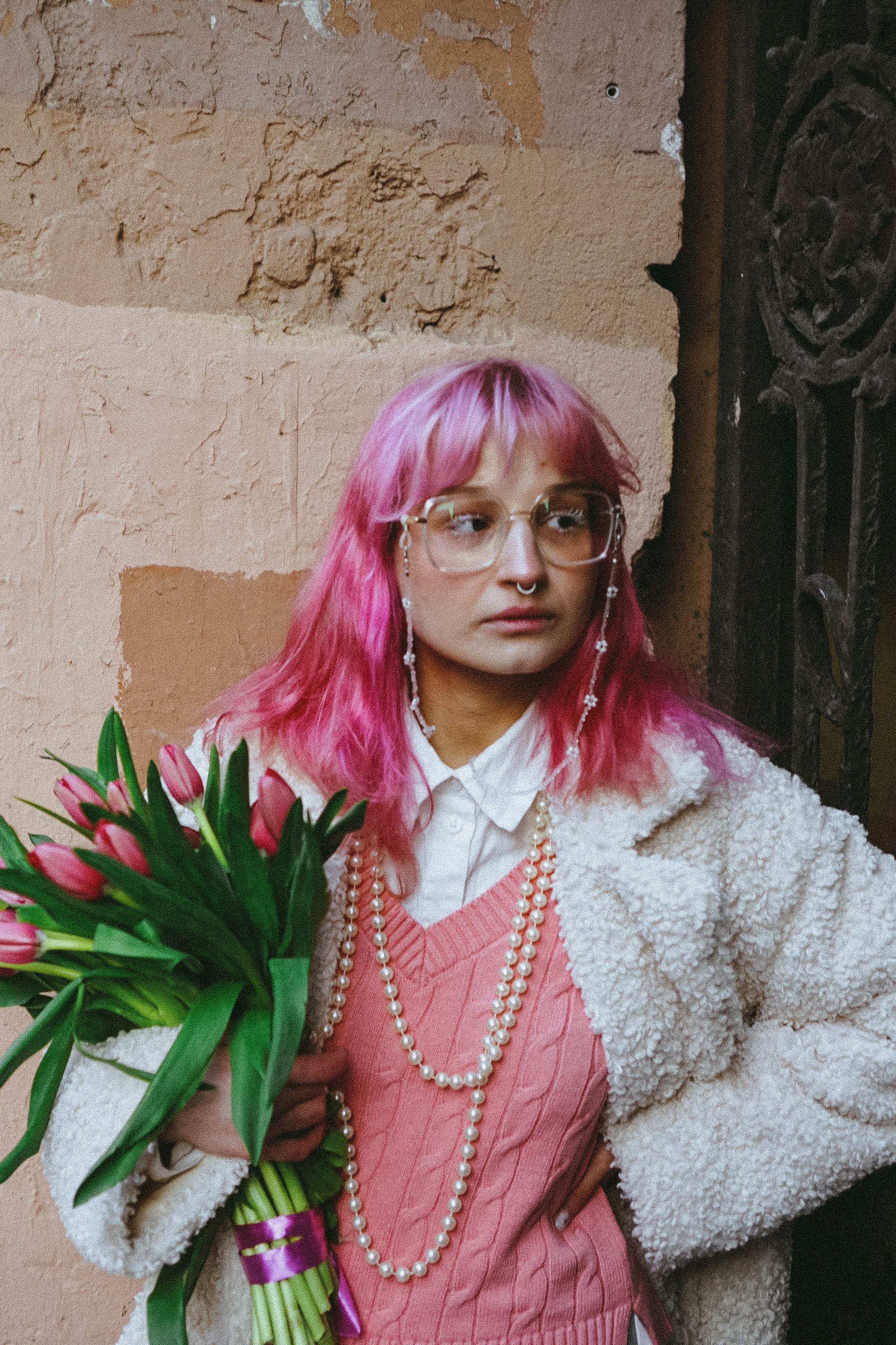 Прогулочная фотосессия с тюльпанами. Профессиональный фотограф, Санкт-Петербург — Виктория Богомолова