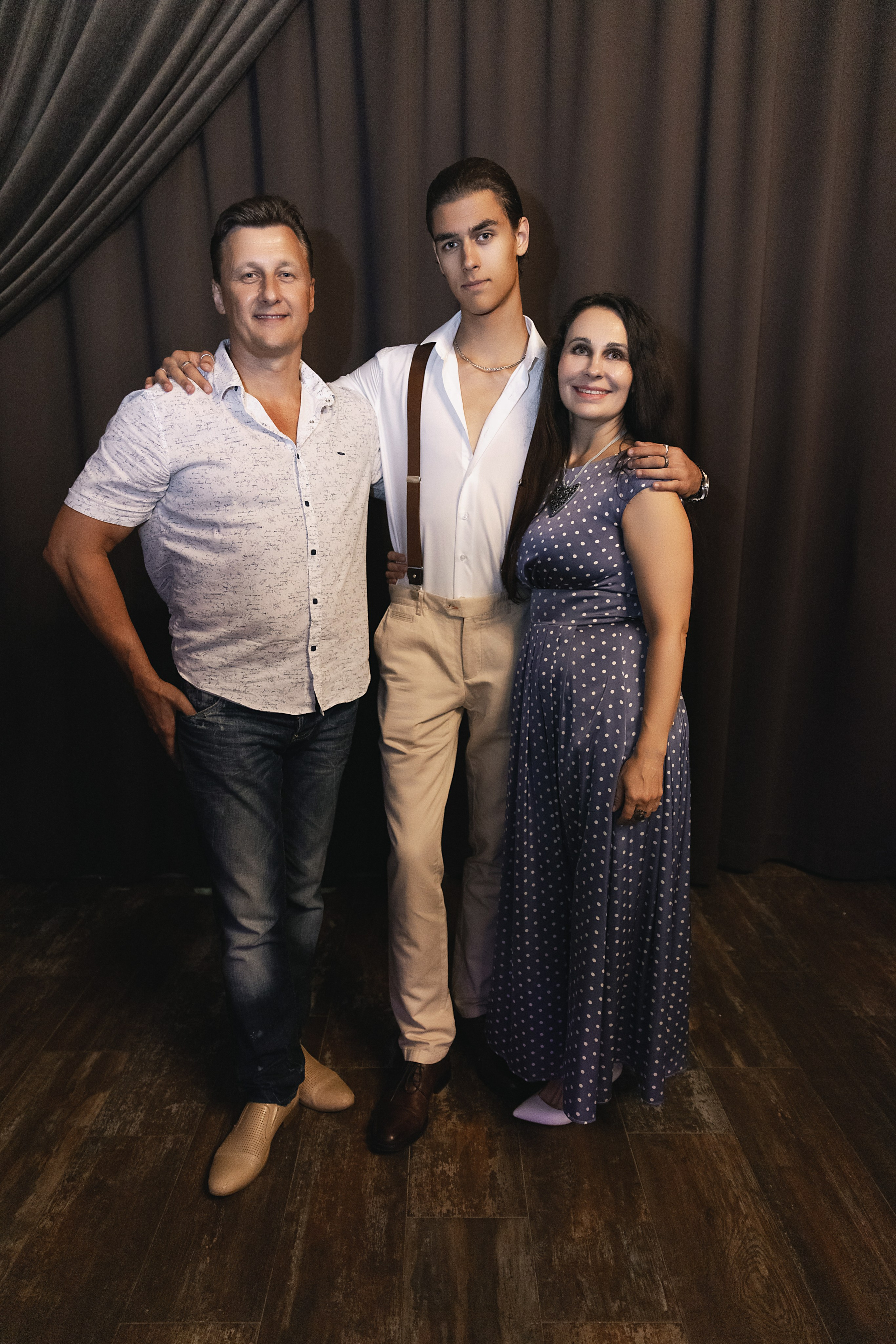 11 класс Гимназия 69. Фотограф и Видеограф в Краснодаре Юлия Солодченко