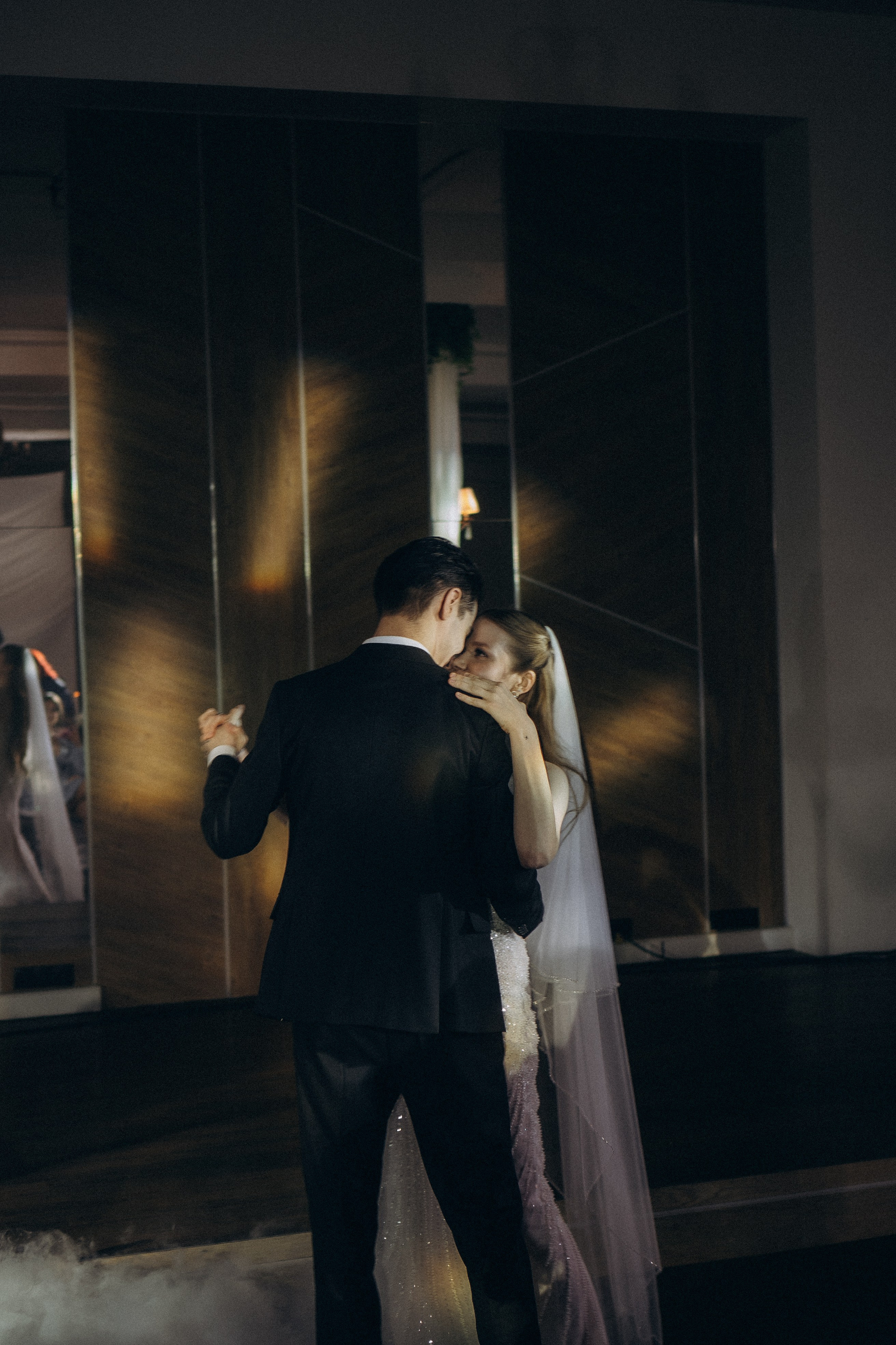 СВАДЕБНАЯ СЬЕМКА СБОРОВ В ОТЕЛЕ И ВЫЕЗД НА ЦЕРЕМОНИЮ (СНЯТО В СИБИРЕ В НИЖНЕВАРТОВСКЕ). Профессиональный фотограф, Санкт-Петербург — Виктория Богомолова