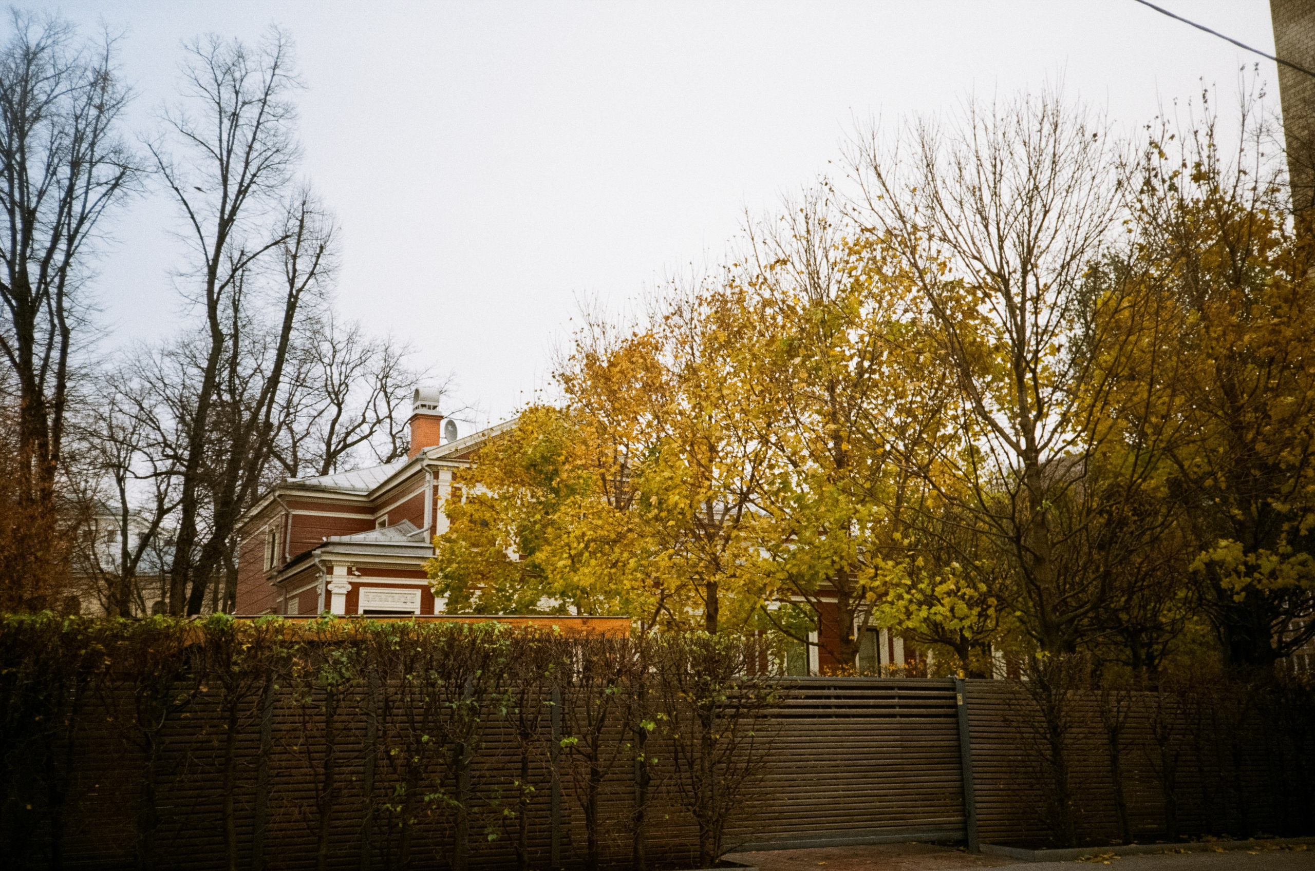 Чистые пруды, Покровка, Потаповский переулок / Cosina CX-1 / Kodak ProImage 100