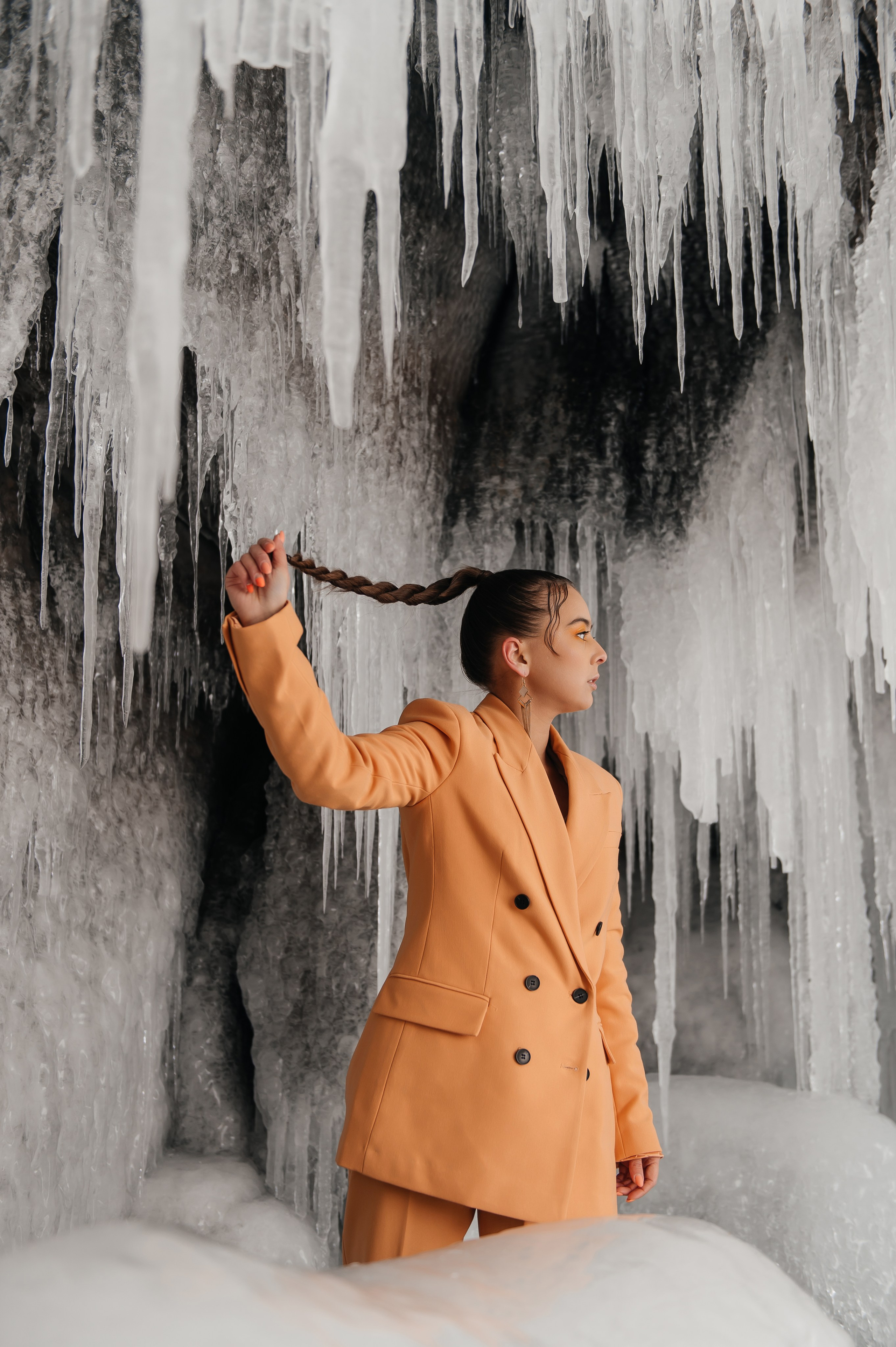 Женская съемка на Байкале. Фотограф Москва и Видеограф Москва