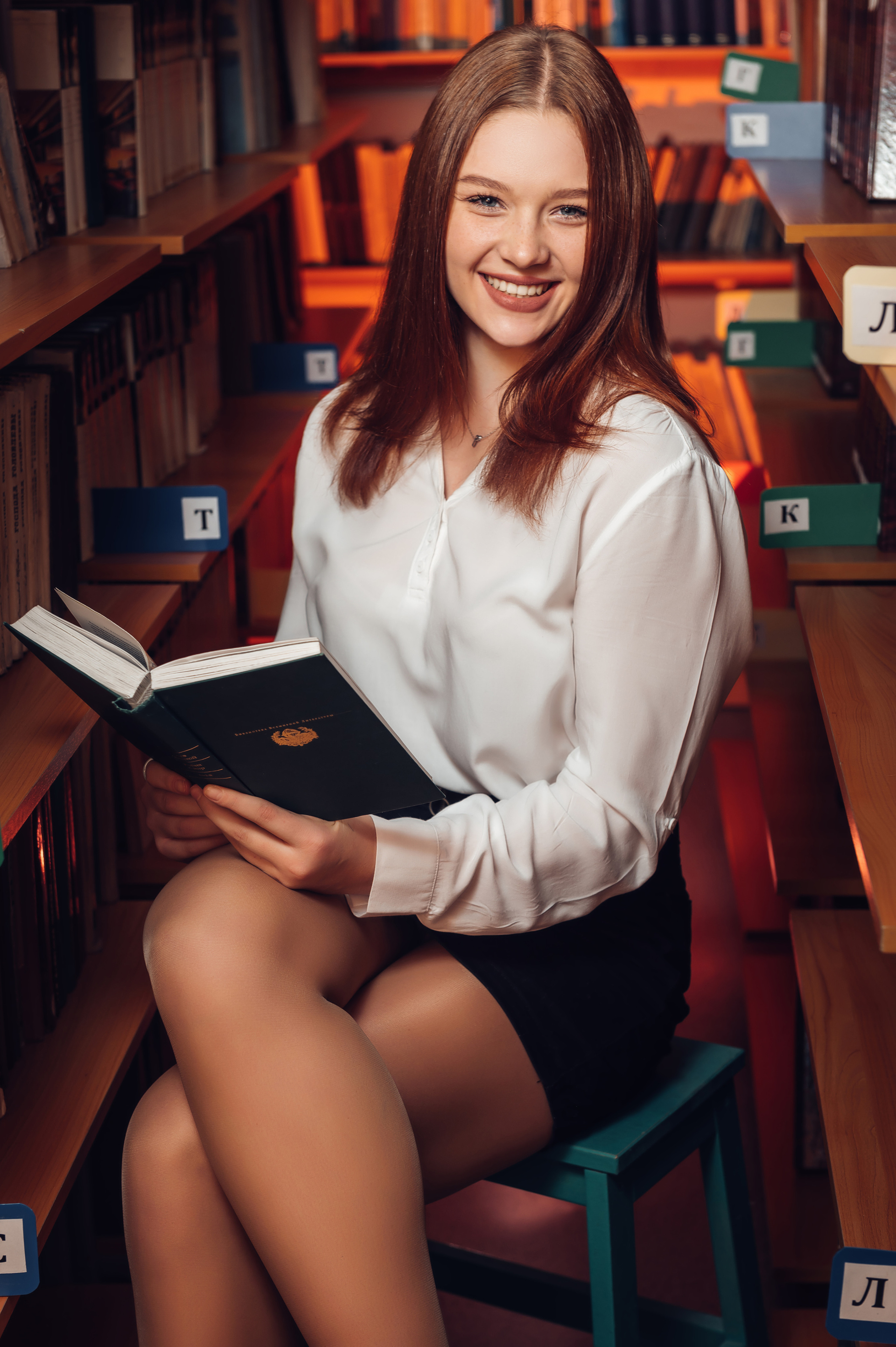 Красивый, школьный портрет. Портрет. Профессиональное фото.Профессиональный фотограф