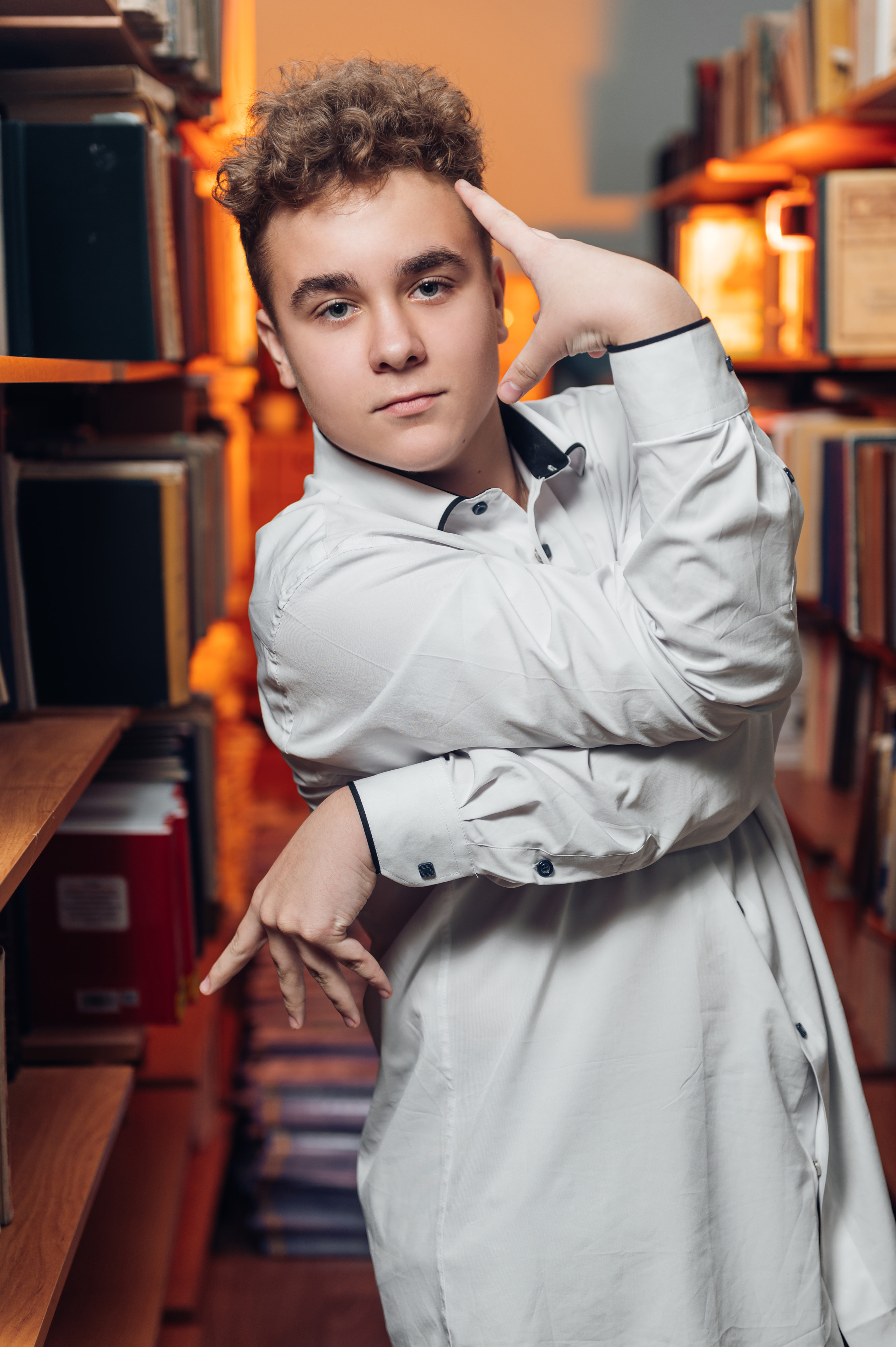 Красивый, школьный портрет. Портрет. Профессиональное фото.Профессиональный фотограф