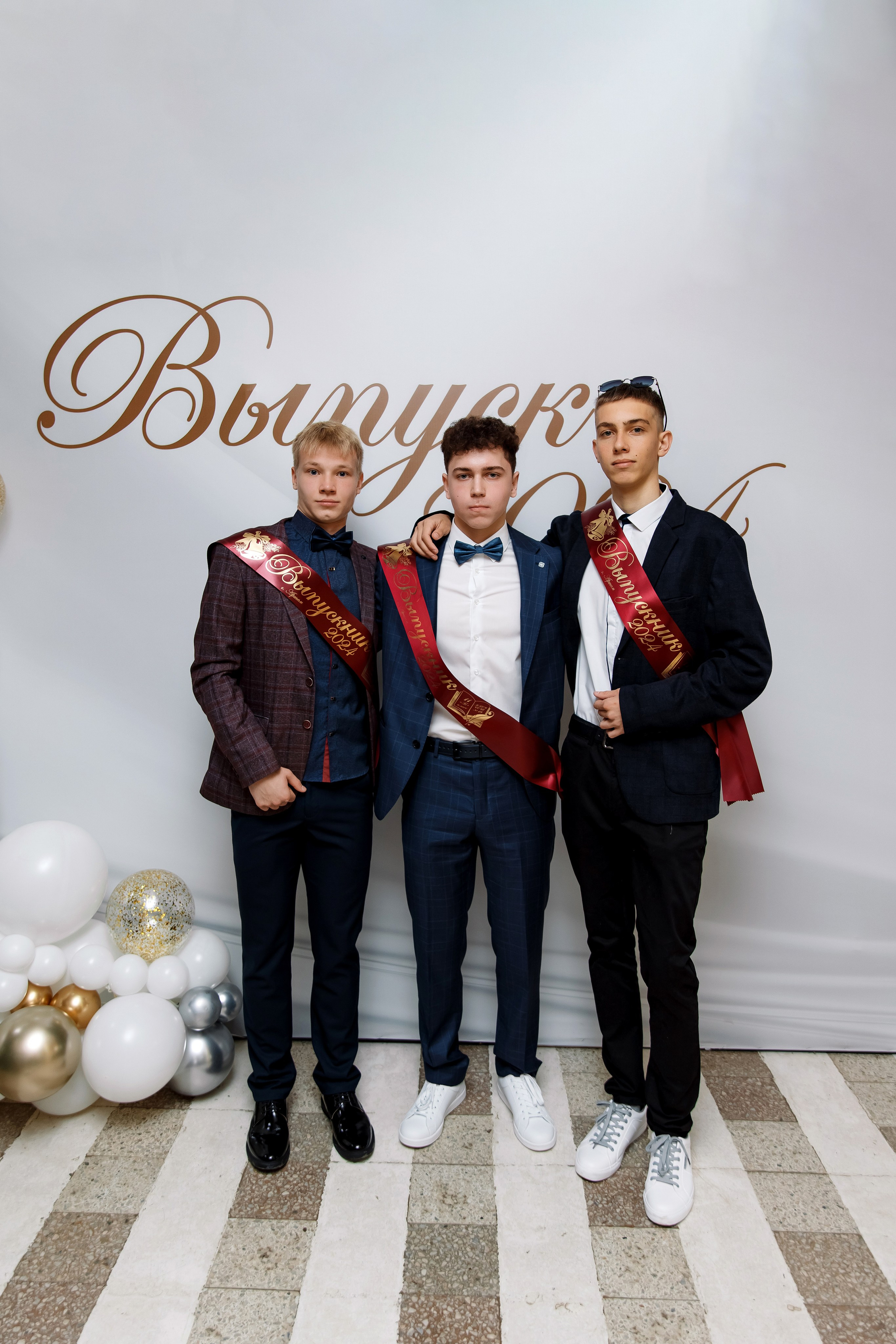 11 класс Последний звонок. Фотограф Любовь Корниенко, Примоский край