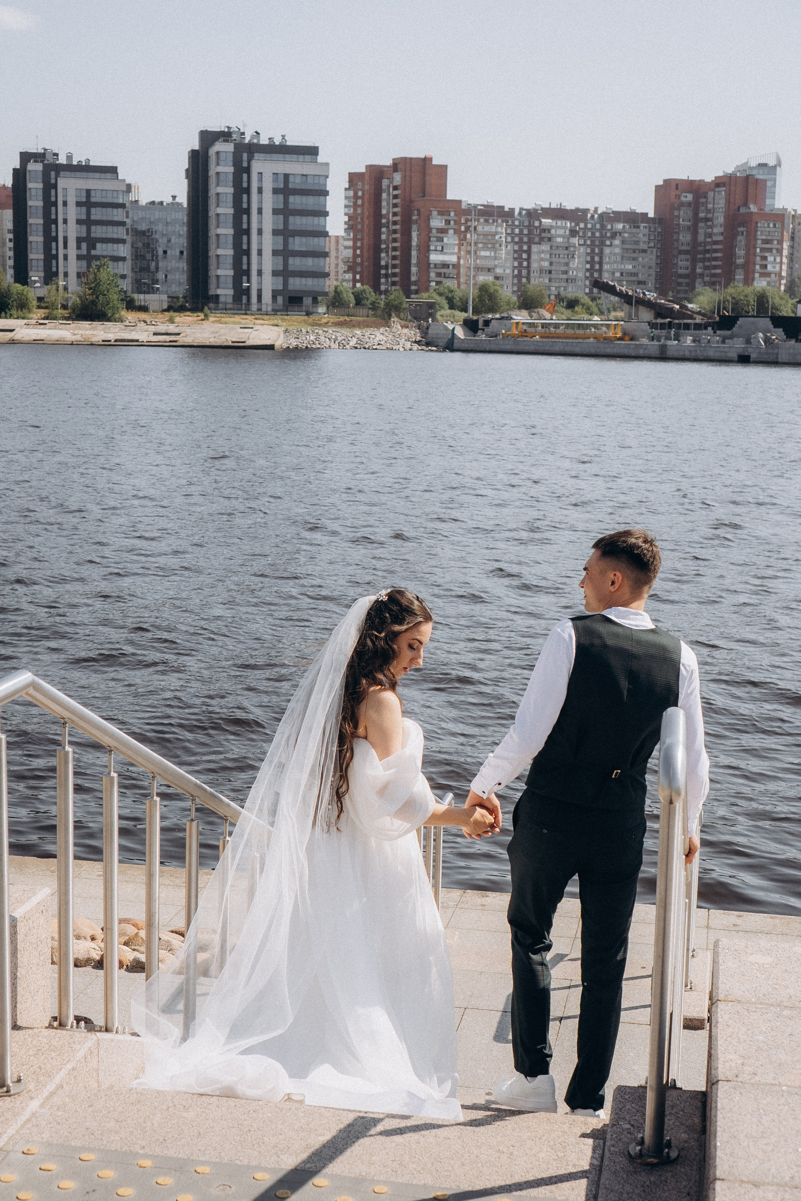 СВАДЕБНАЯ СЬЕМК В ПАРКЕ 300-ЛЕТИЯ. Профессиональный фотограф, Санкт-Петербург — Виктория Богомолова