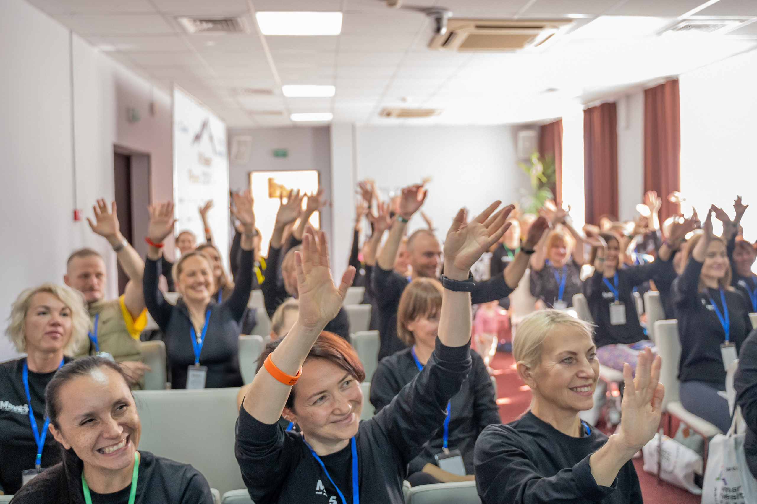 Начало мероприятия со спикером: Встреча аплодисментами 