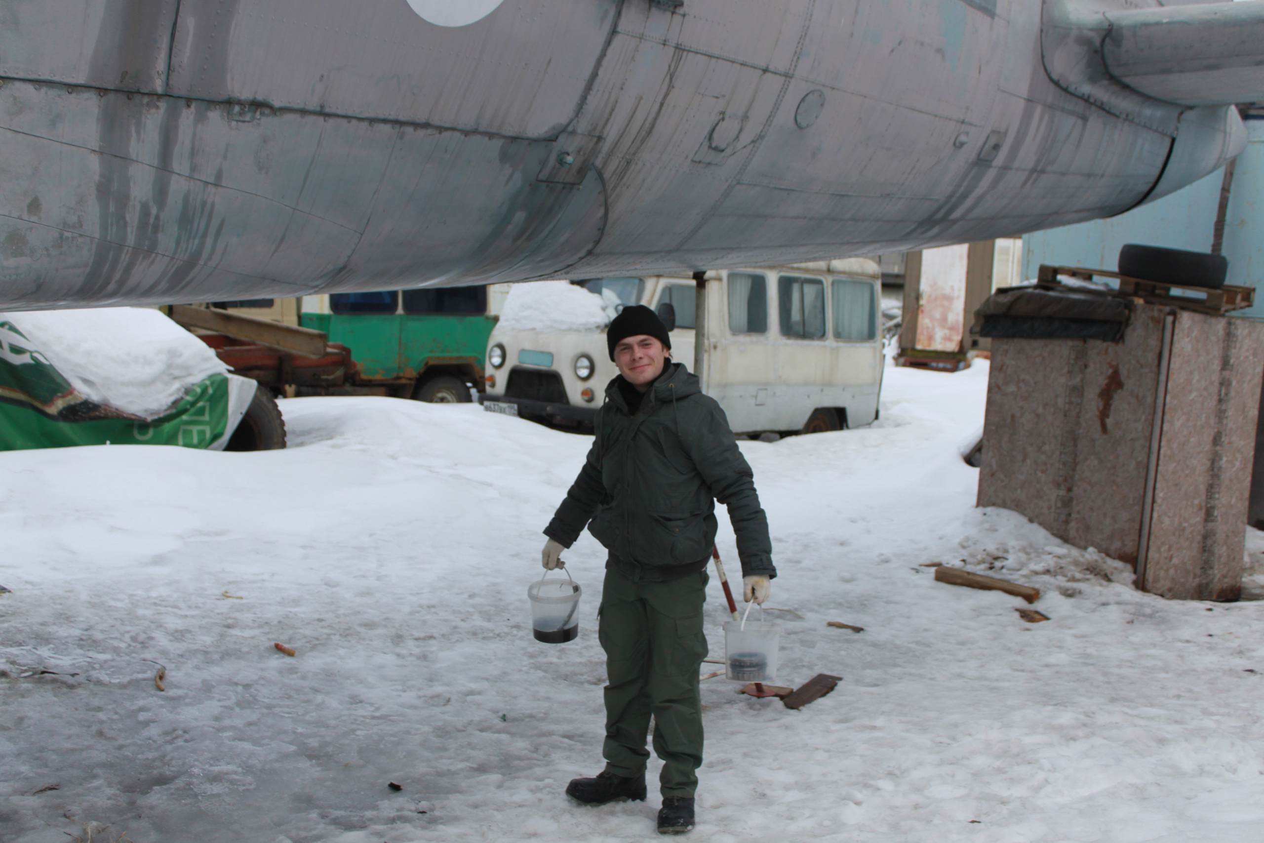Ил-14Т «Голубая Мечта» работы в Тушино (2011 г.). Фотоальбом показывающий увлекательный мир авиации и мир медведей Андрея Иванова