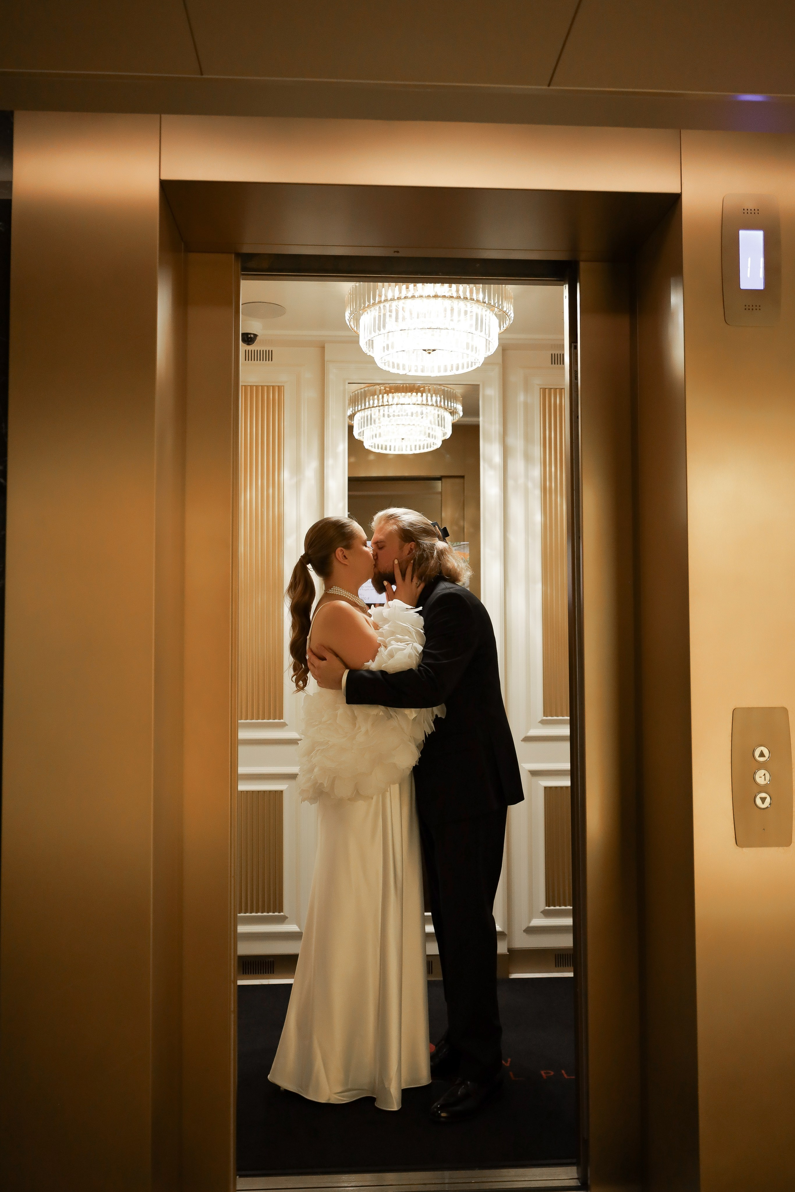 Максим и Анна | Кафе Пушкин. Свадебный фотограф Москва