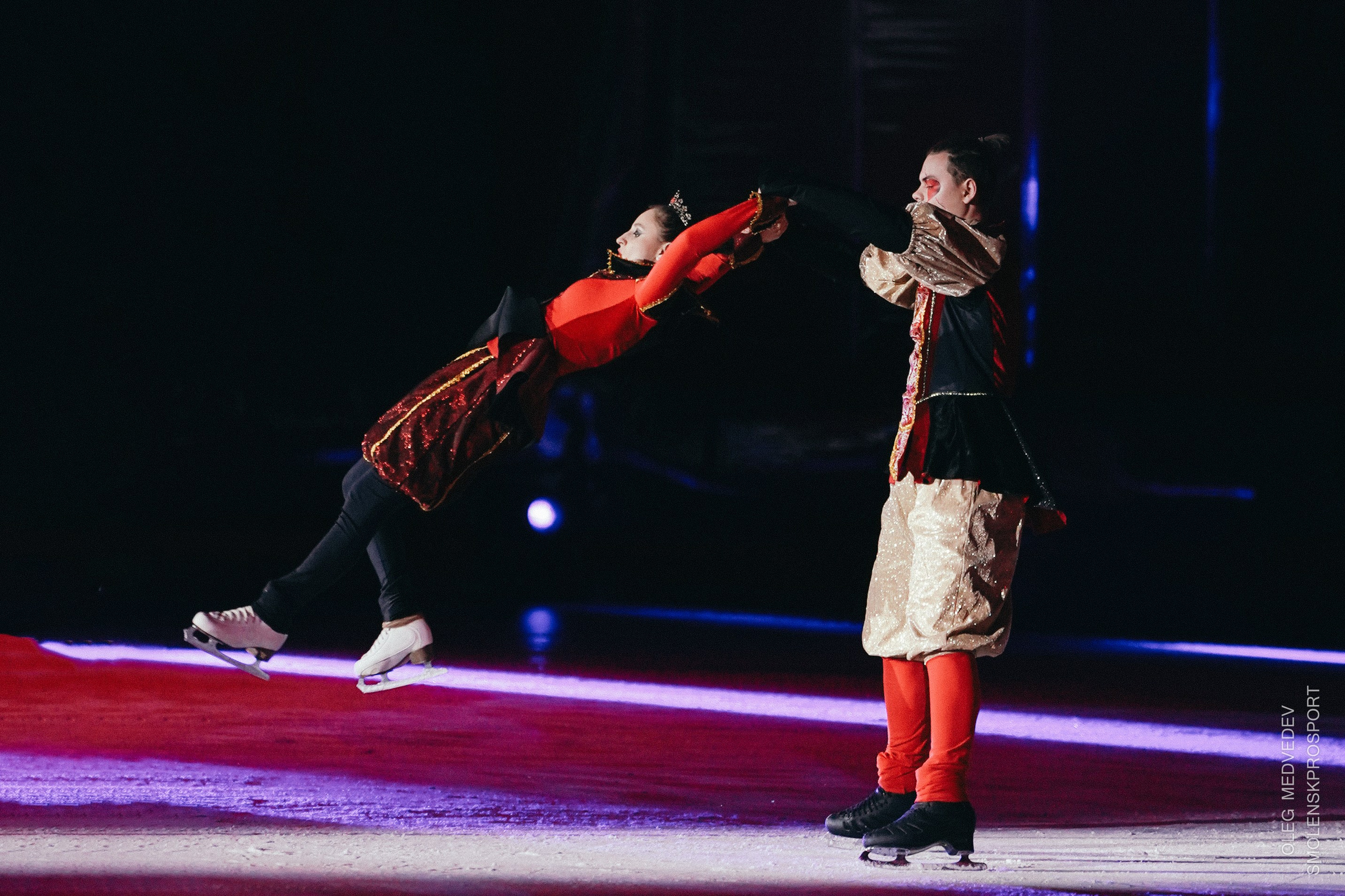 Алиса в стране чудес шоу на льду. Спортивный фотограф Олег Медведев | prosport67 | Смоленск