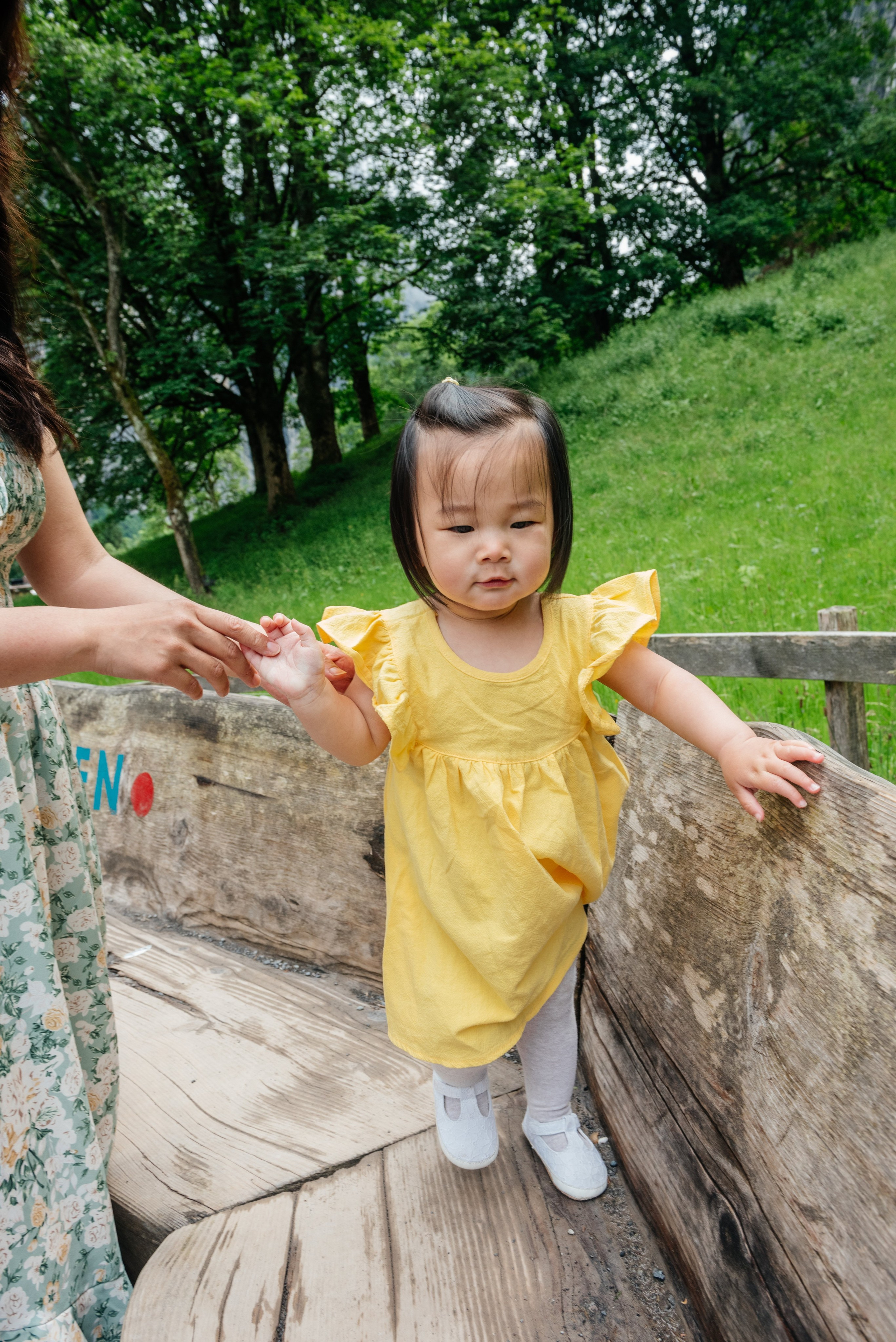 Bernice, Bryant and Kira (Lauterbrunnen, Switzerland). Photographer in Switzerland and Europe Anna Alekseenko