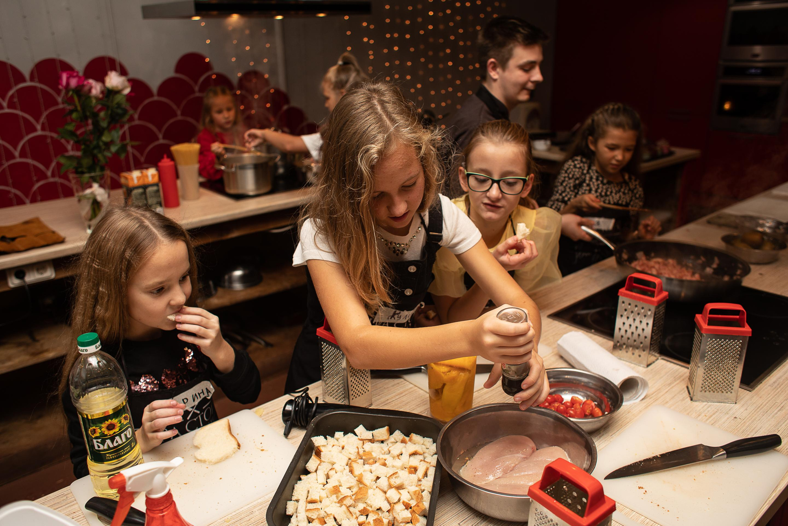 Кулинарная студия номер № 1. Семейный фотограф в Санкт-Петербурге Ева Маркова