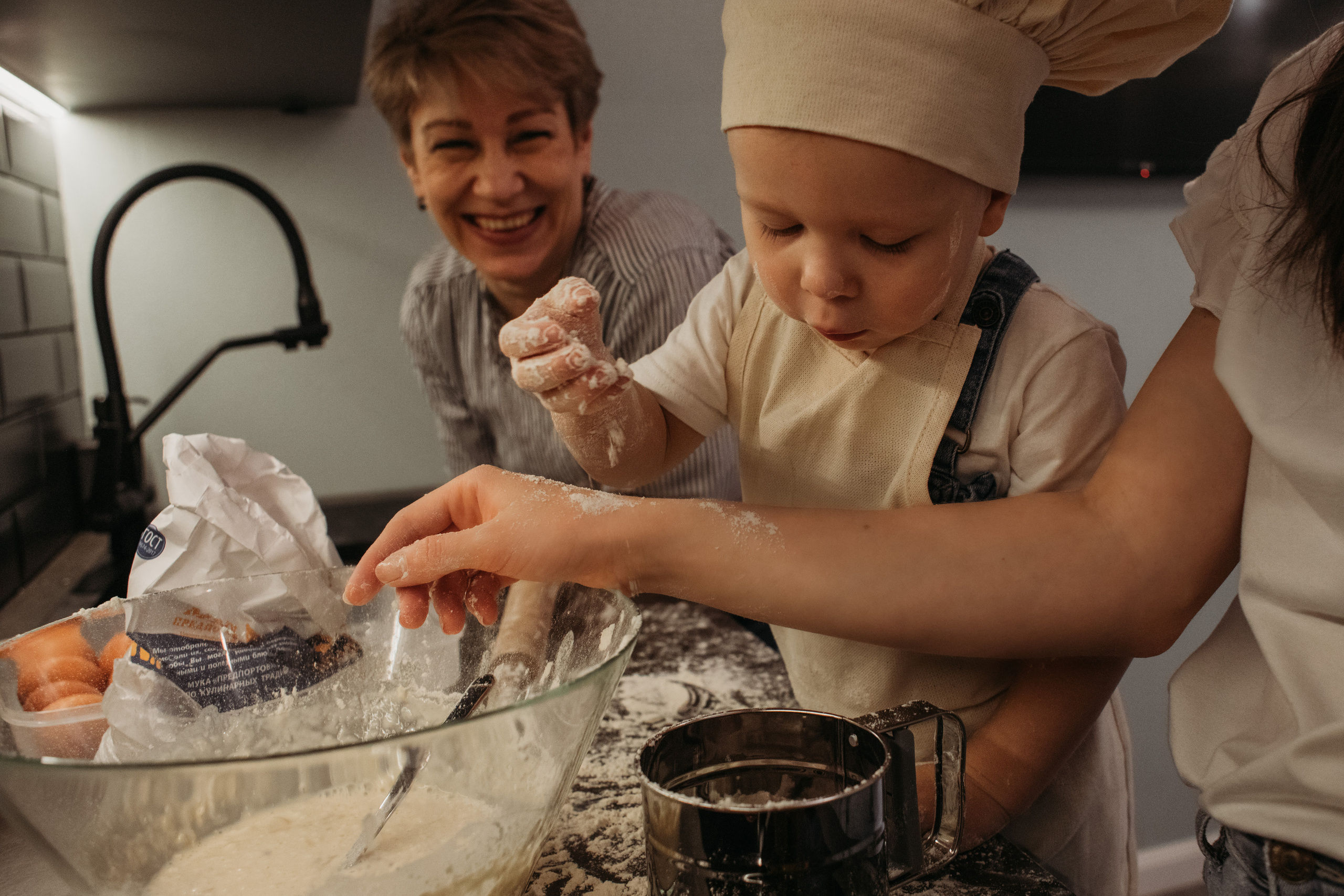 Готовим с малышом. Семейный фотограф в Санкт-Петербурге Ева Маркова