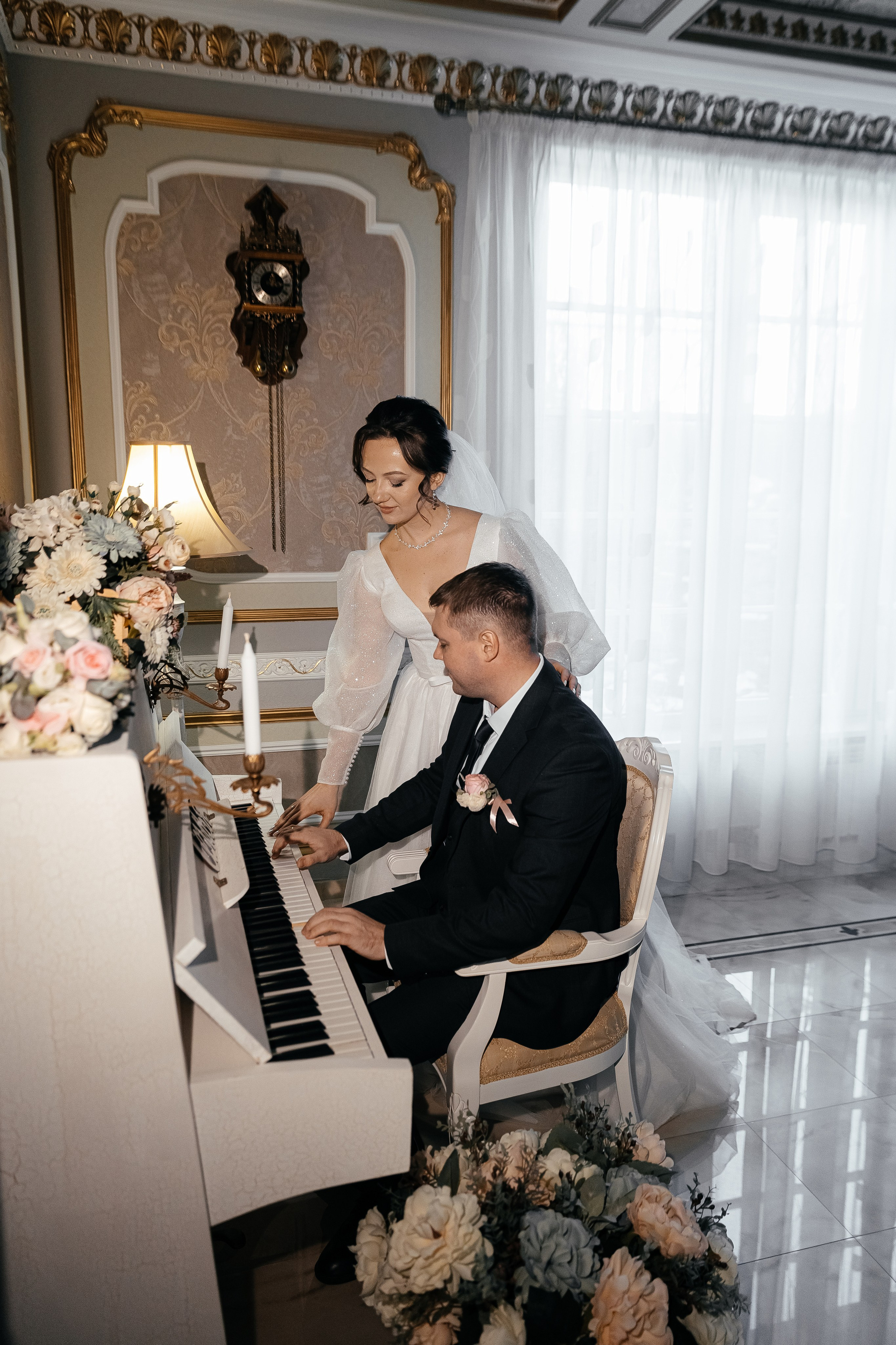 Кирилл и Эльвира. Главная