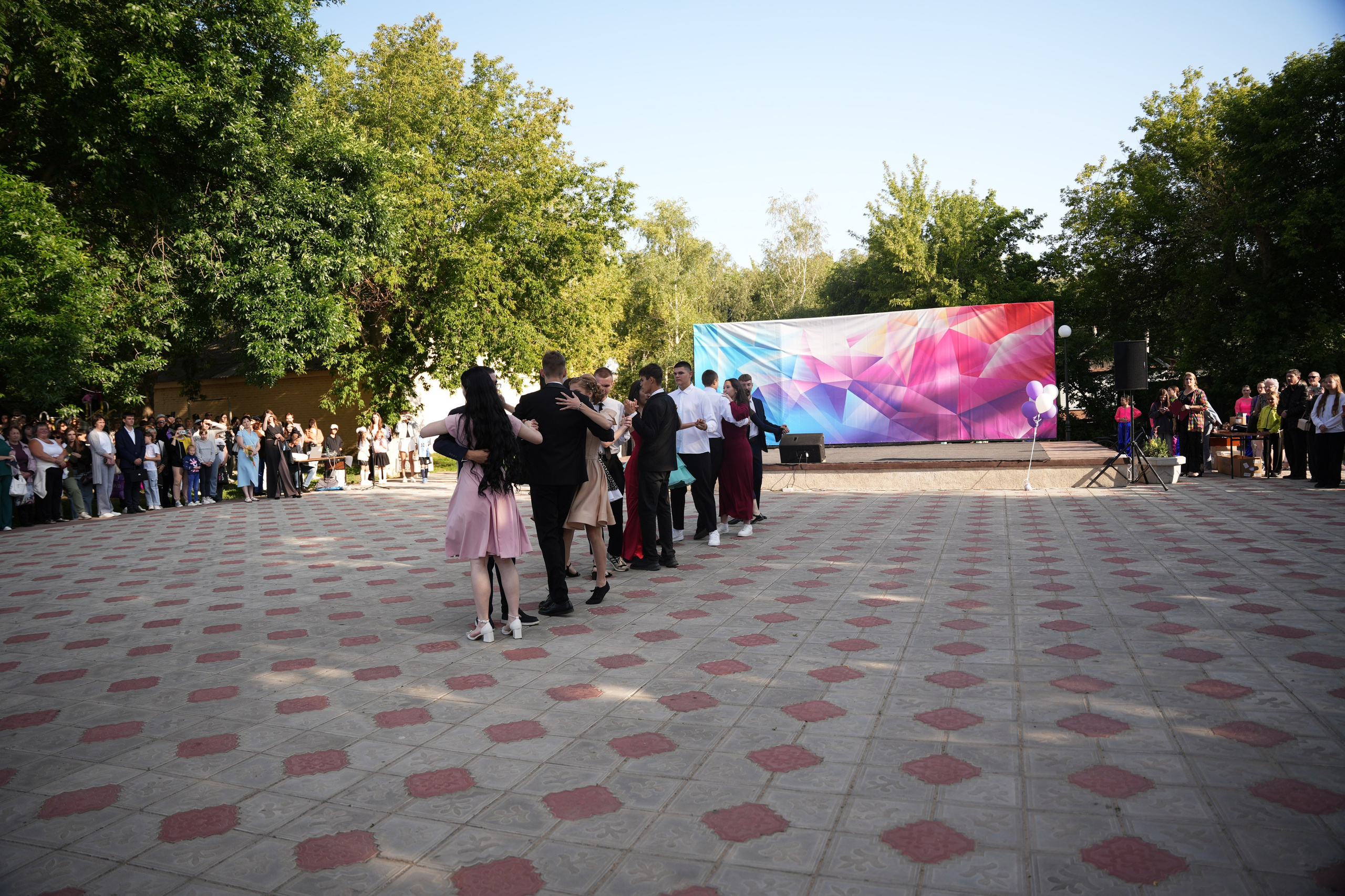 Выпускной в парке. Ольга Плаксина фотограф в Саратове